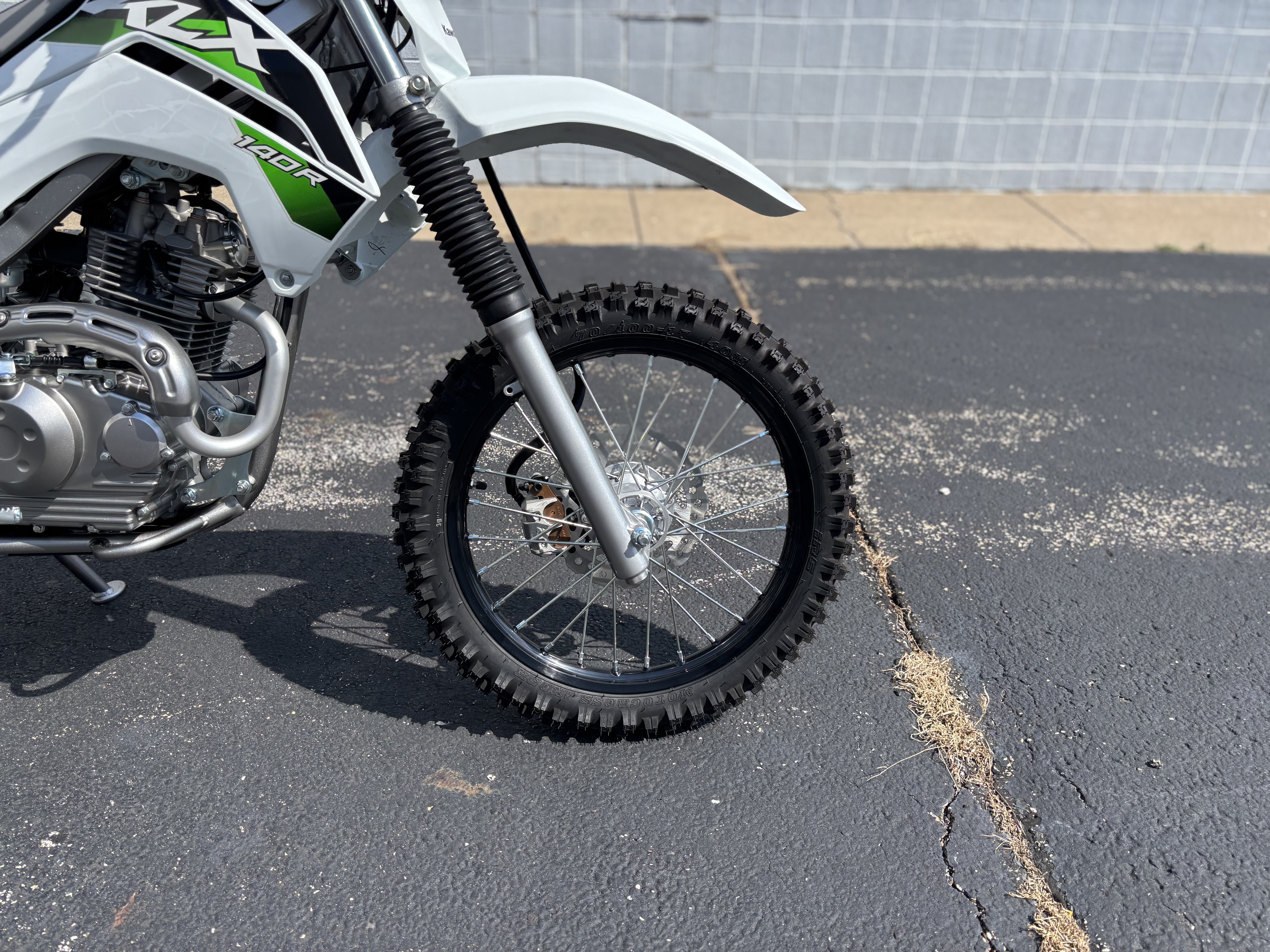 2026 Kawasaki KLX 140R - Photo 3