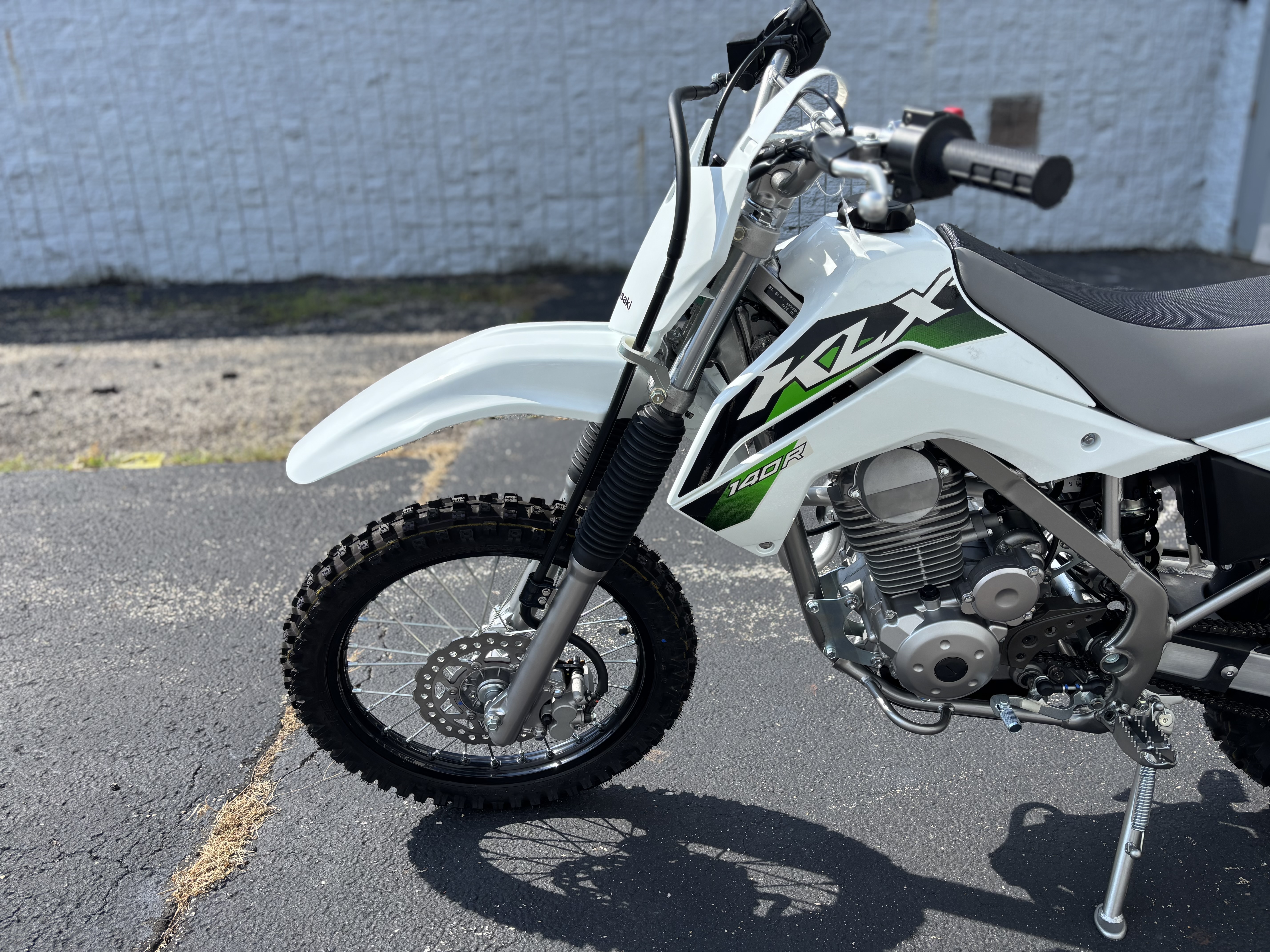 2026 Kawasaki KLX 140R - Photo 9