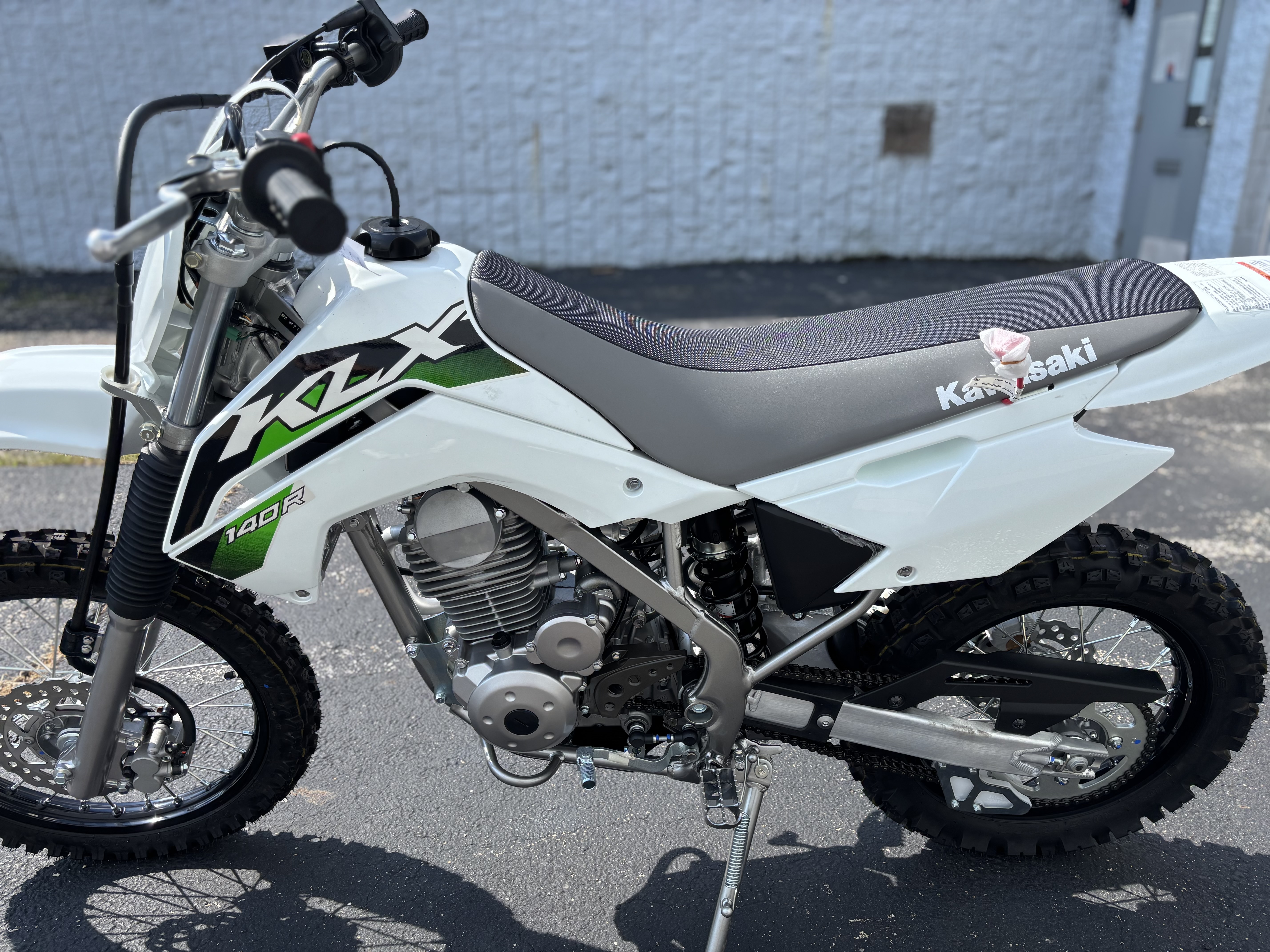 2026 Kawasaki KLX 140R - Photo 10