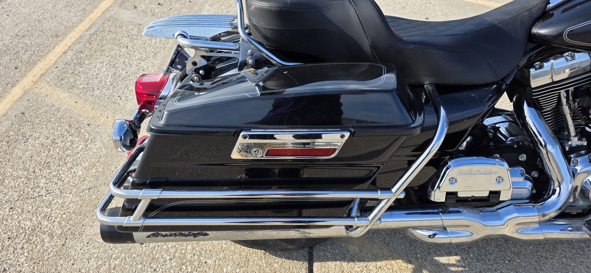 2013 Harley-Davidson® ELECTRA GLIDE CLASSIS - Photo 4