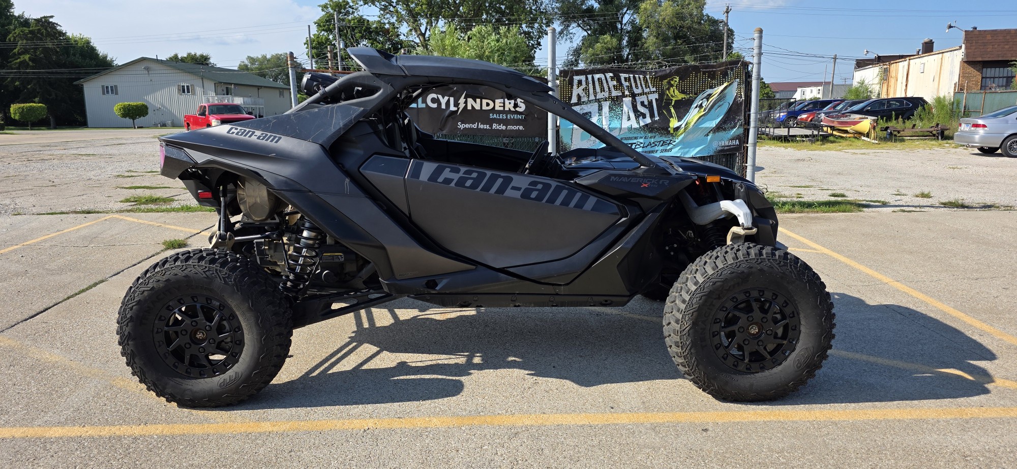 2024 Can-Am MAVERICK R XRS SMART SHOX