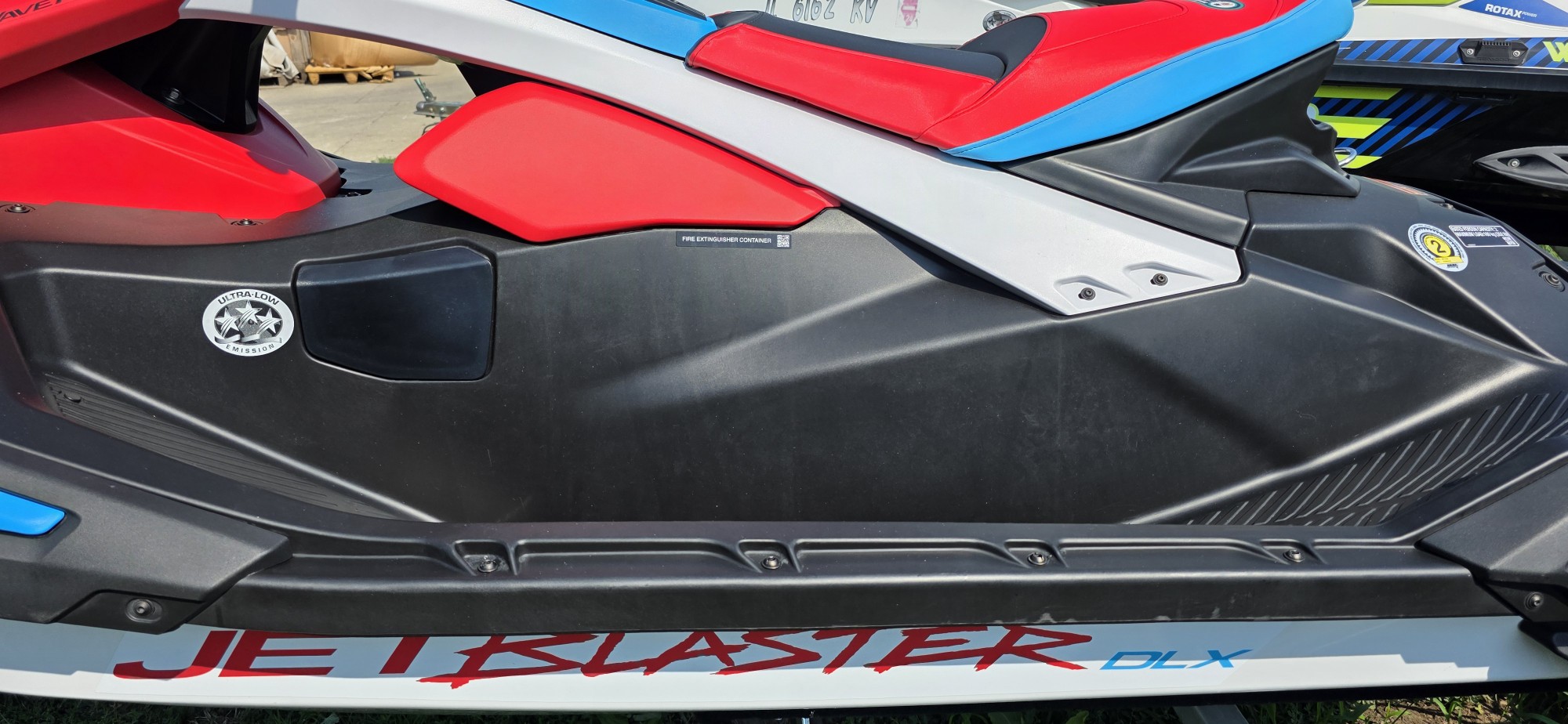 2025 Yamaha JETBLASTER DLX 2 - Photo 9