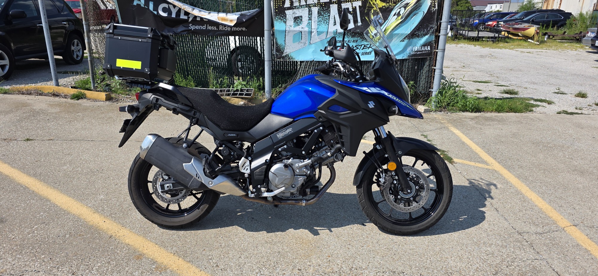 2023 Suzuki V-STROM 650 - Photo 9