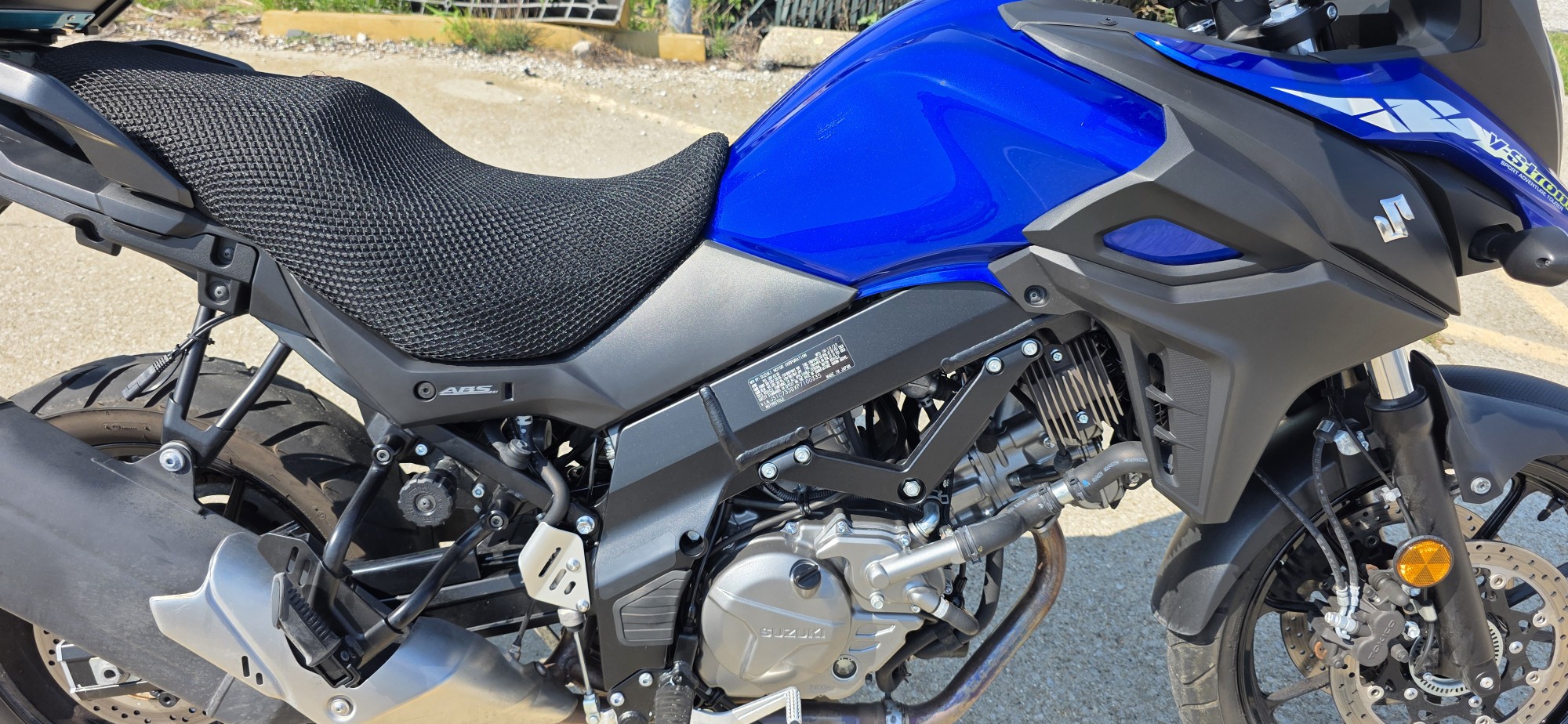 2023 Suzuki V-STROM 650 - Photo 6