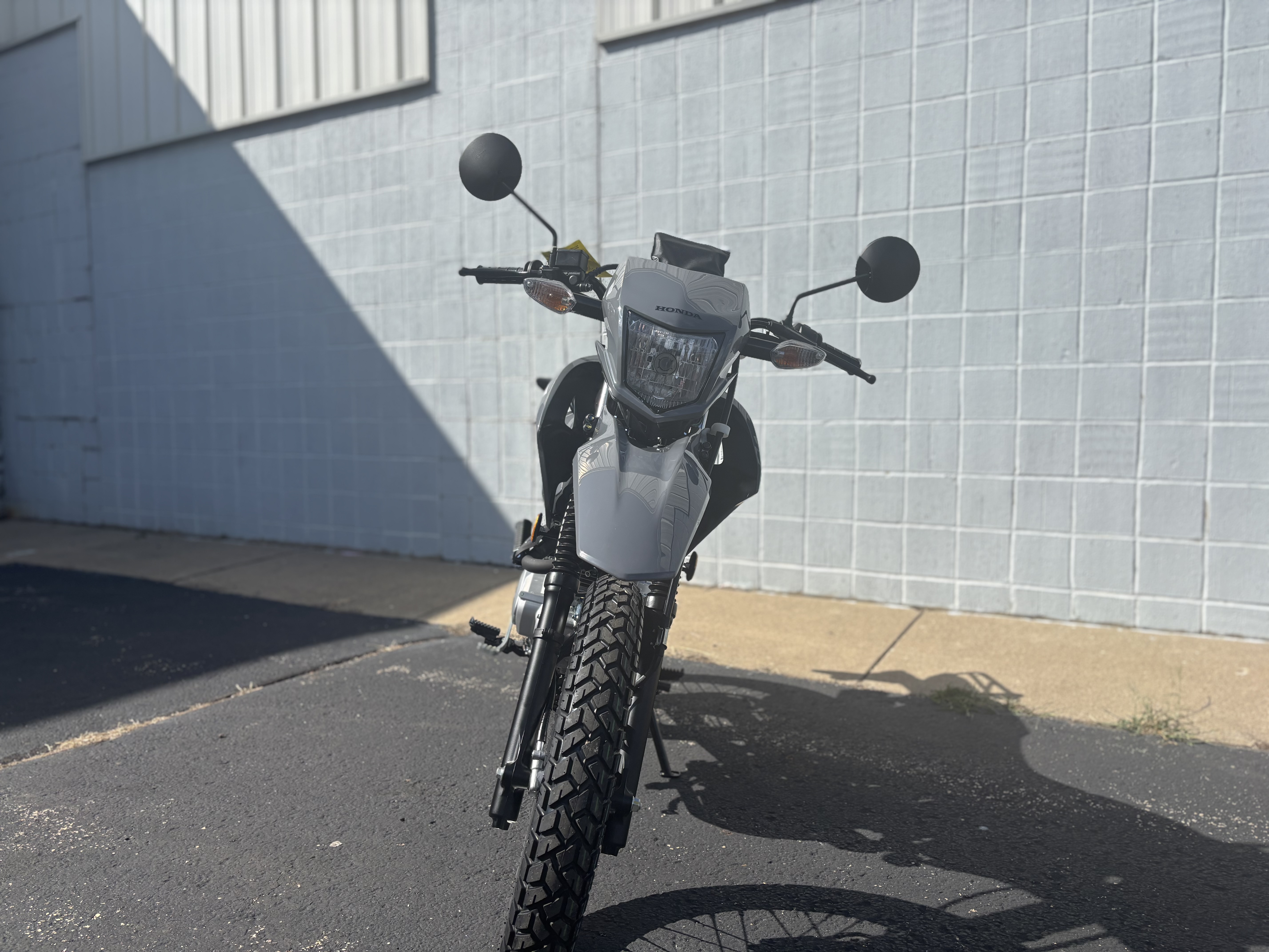 2025 Honda XR 150L - Photo 12