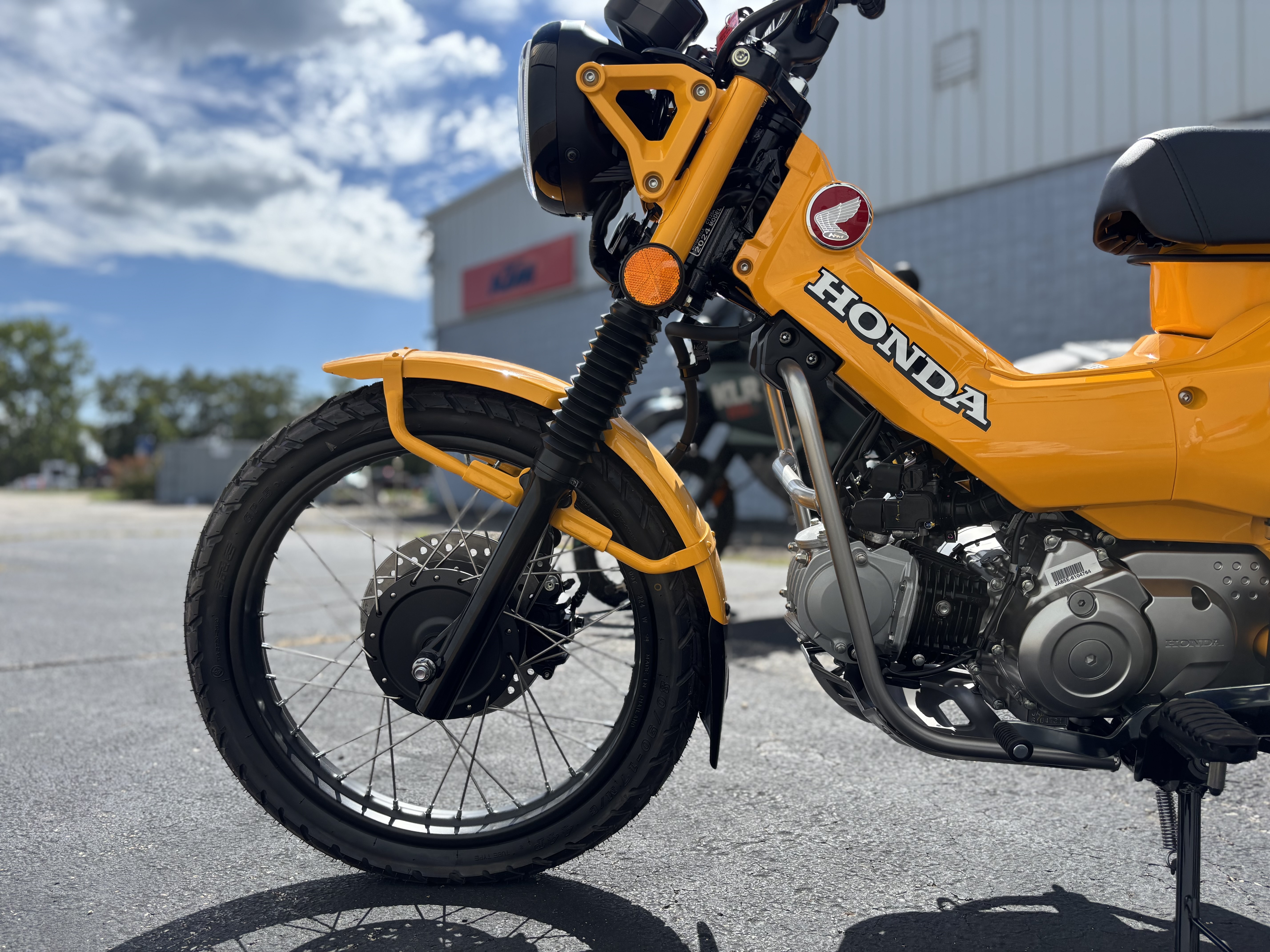2024 Honda TRAIL 125 - Photo 9