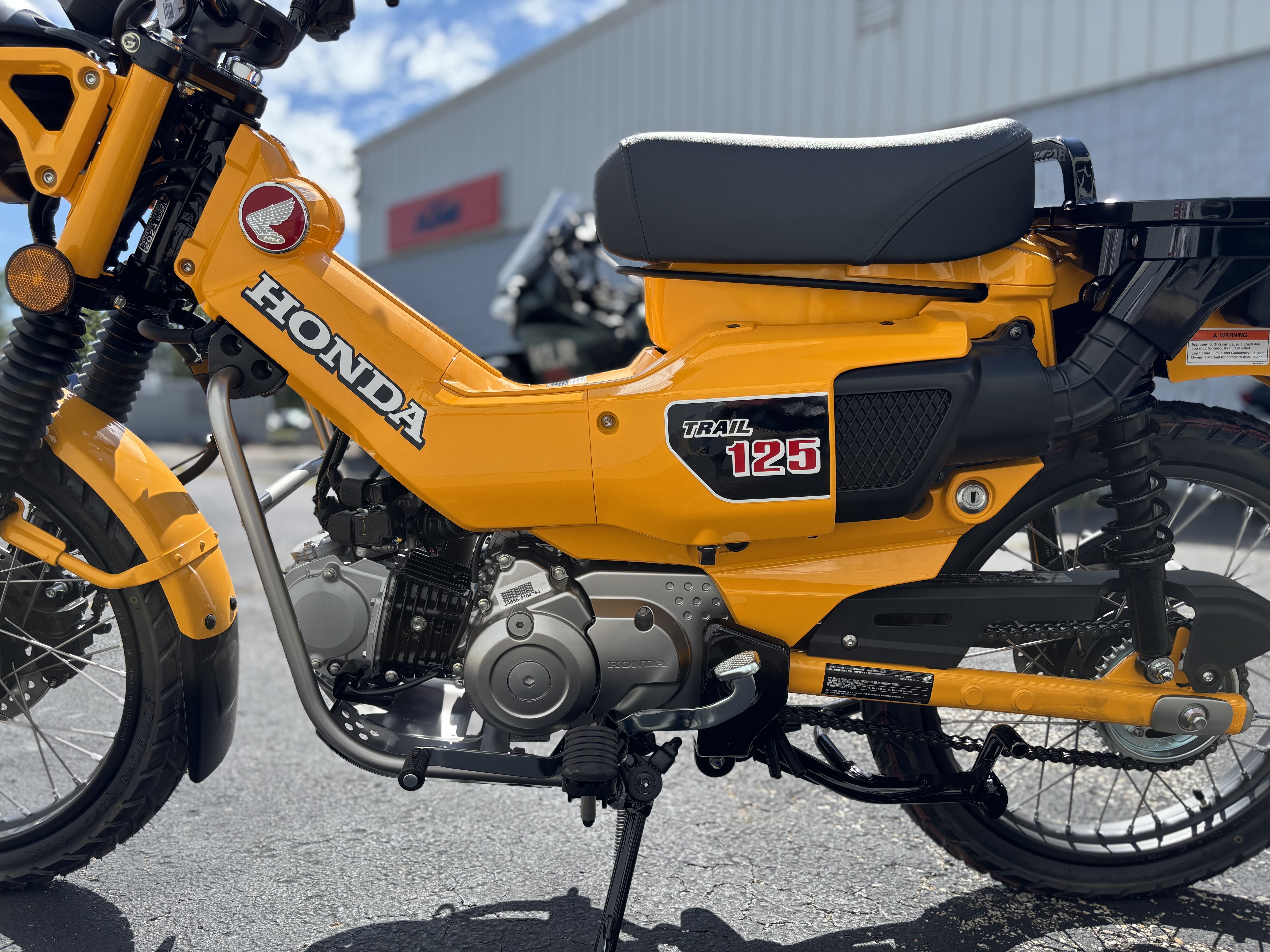 2024 Honda TRAIL 125 - Photo 10