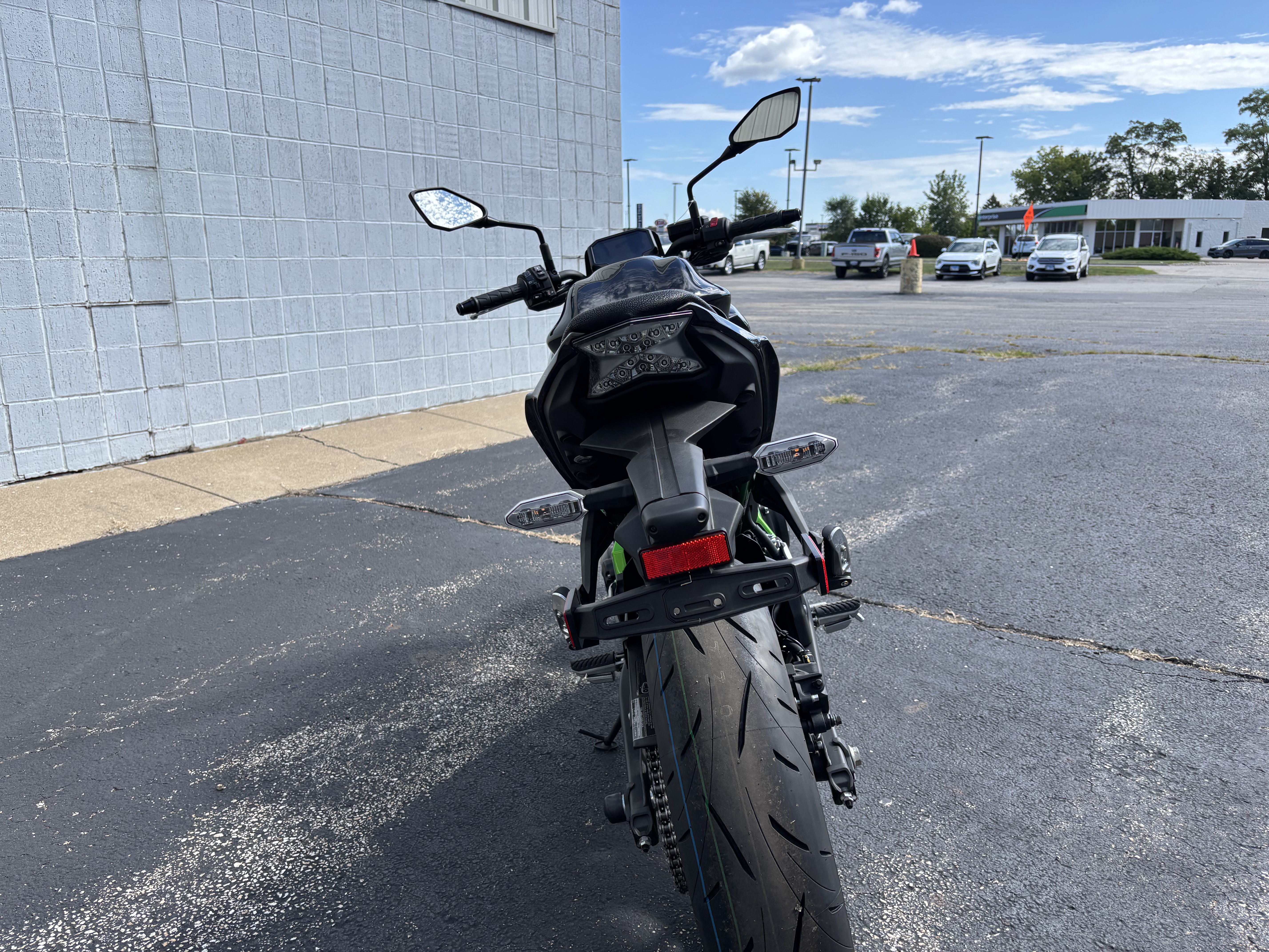 2025 Kawasaki Z650 ABS - Photo 6