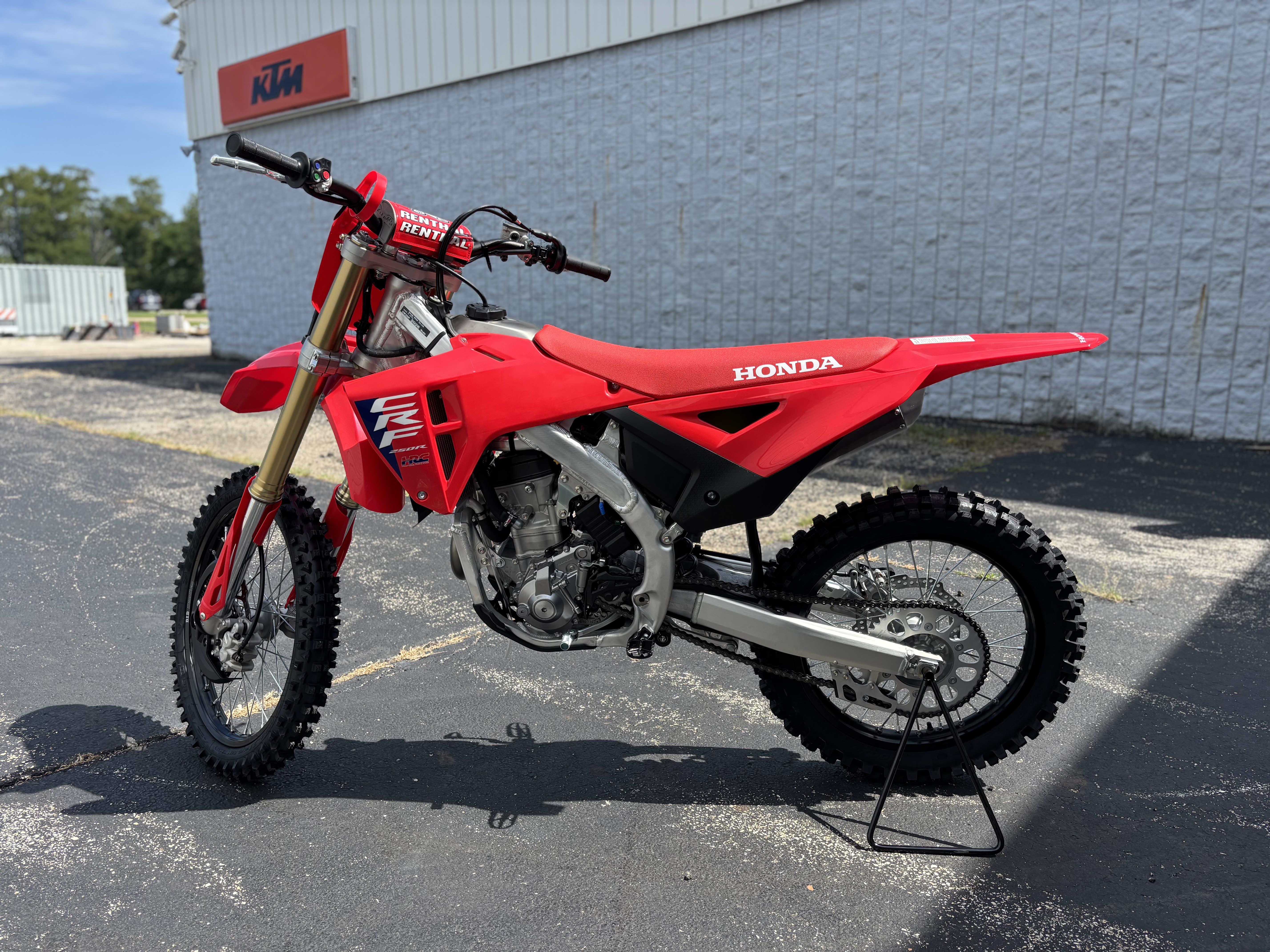 2026 Honda CRF 250R - Photo 8