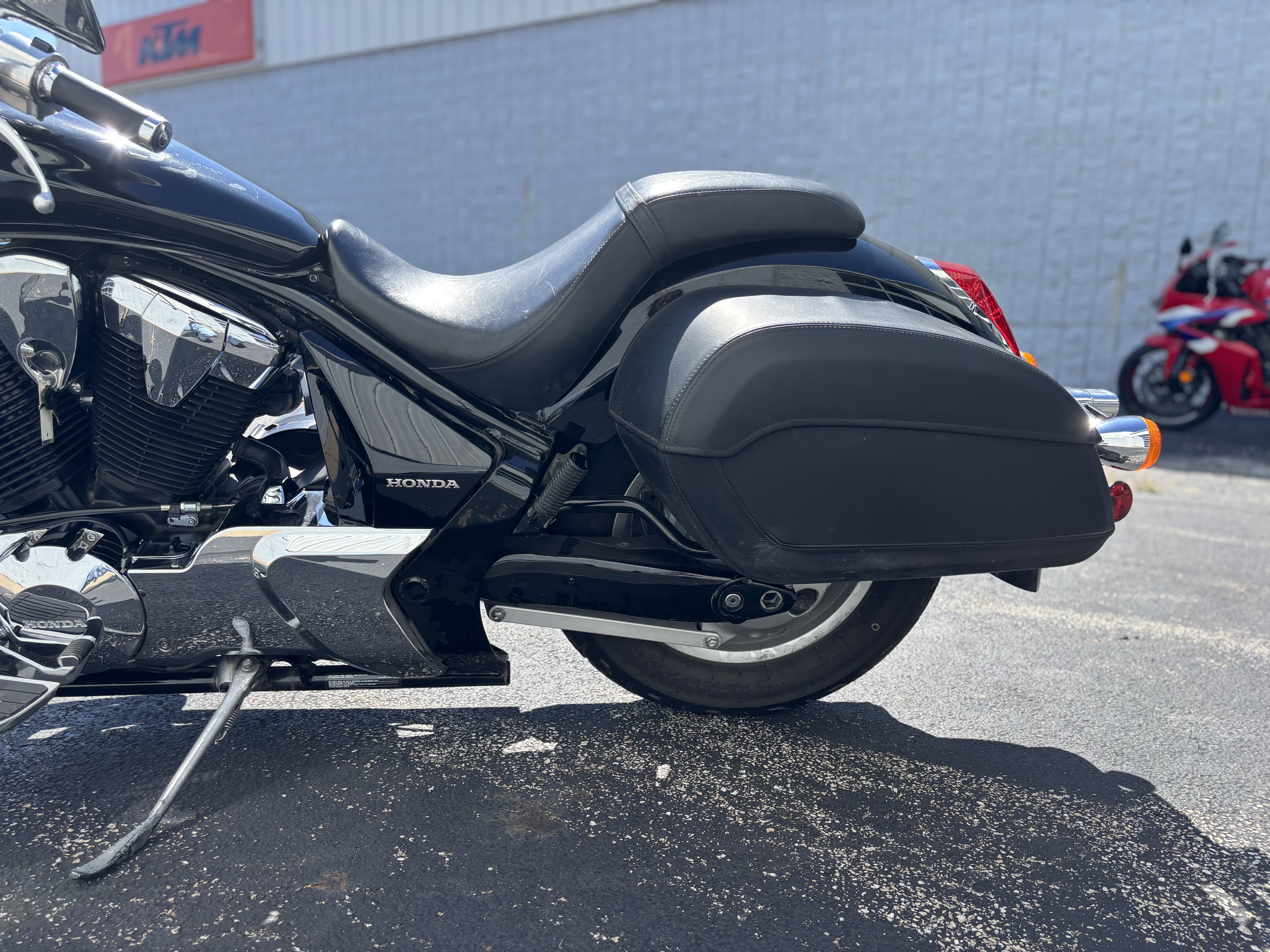 2015 Honda INTERSTATE 1300 - Photo 11