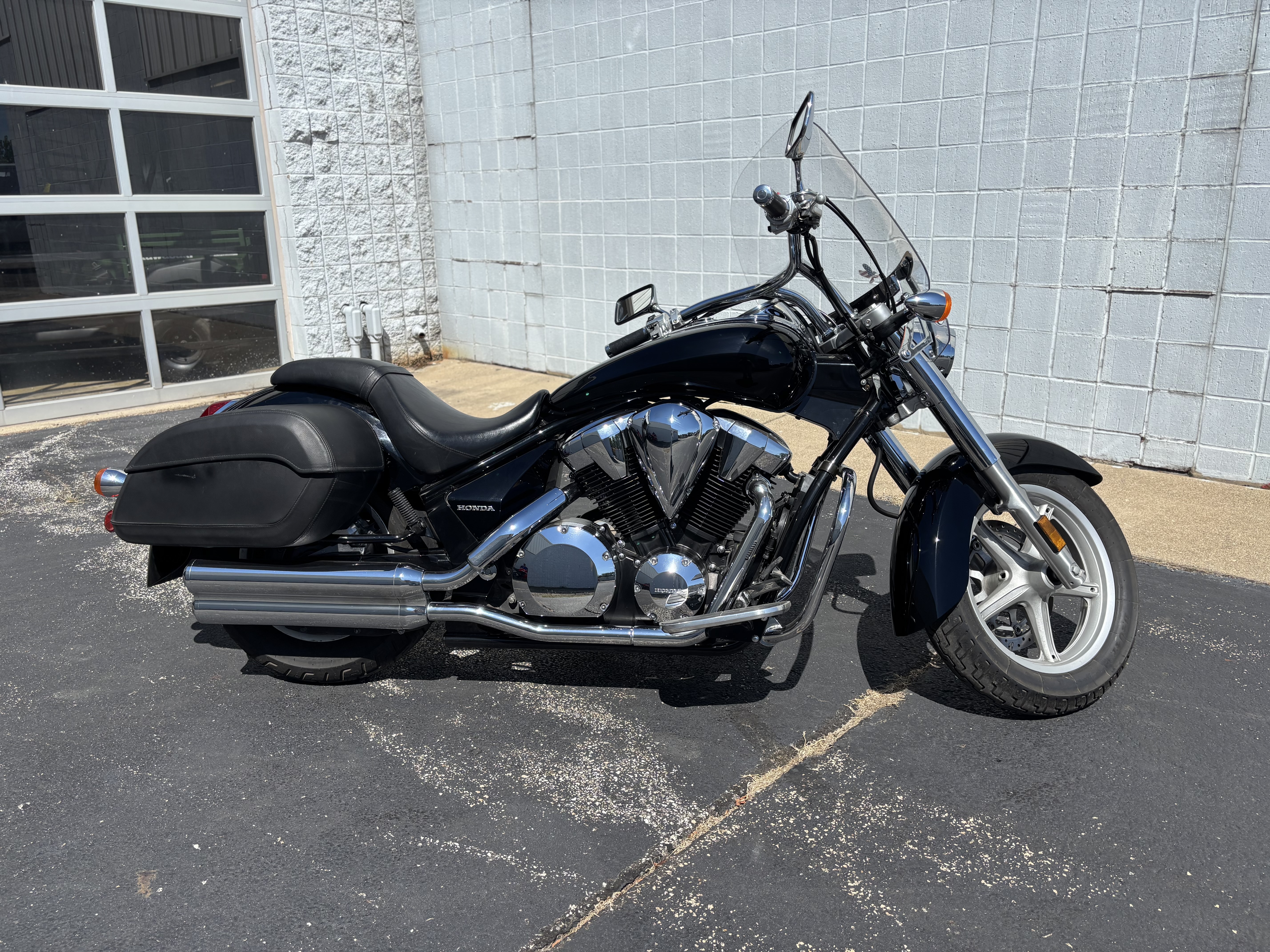 2015 Honda INTERSTATE 1300 - Photo 2