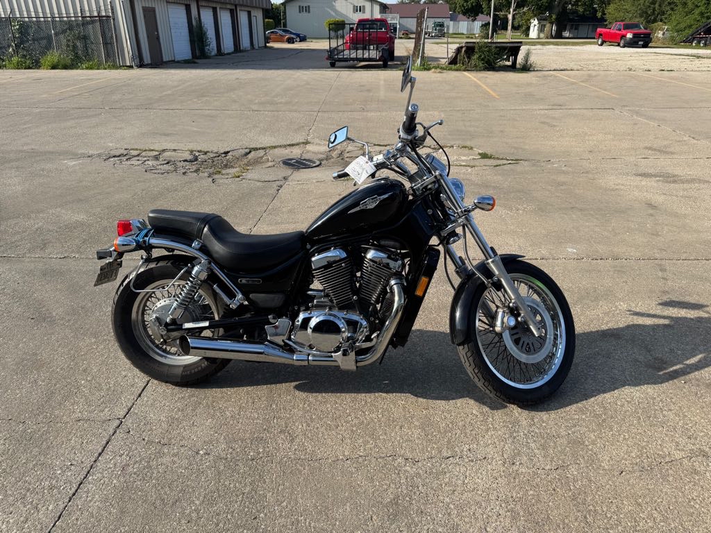 2005 Suzuki BOULEVARD S50