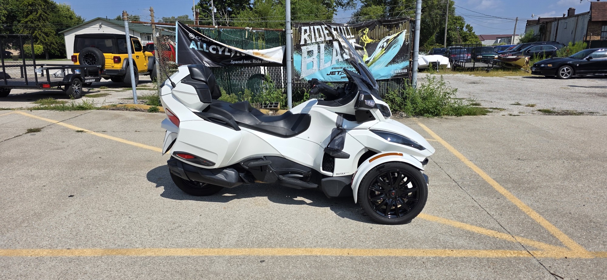 2018 Can-Am SPYDER RT SE6 - Photo 2