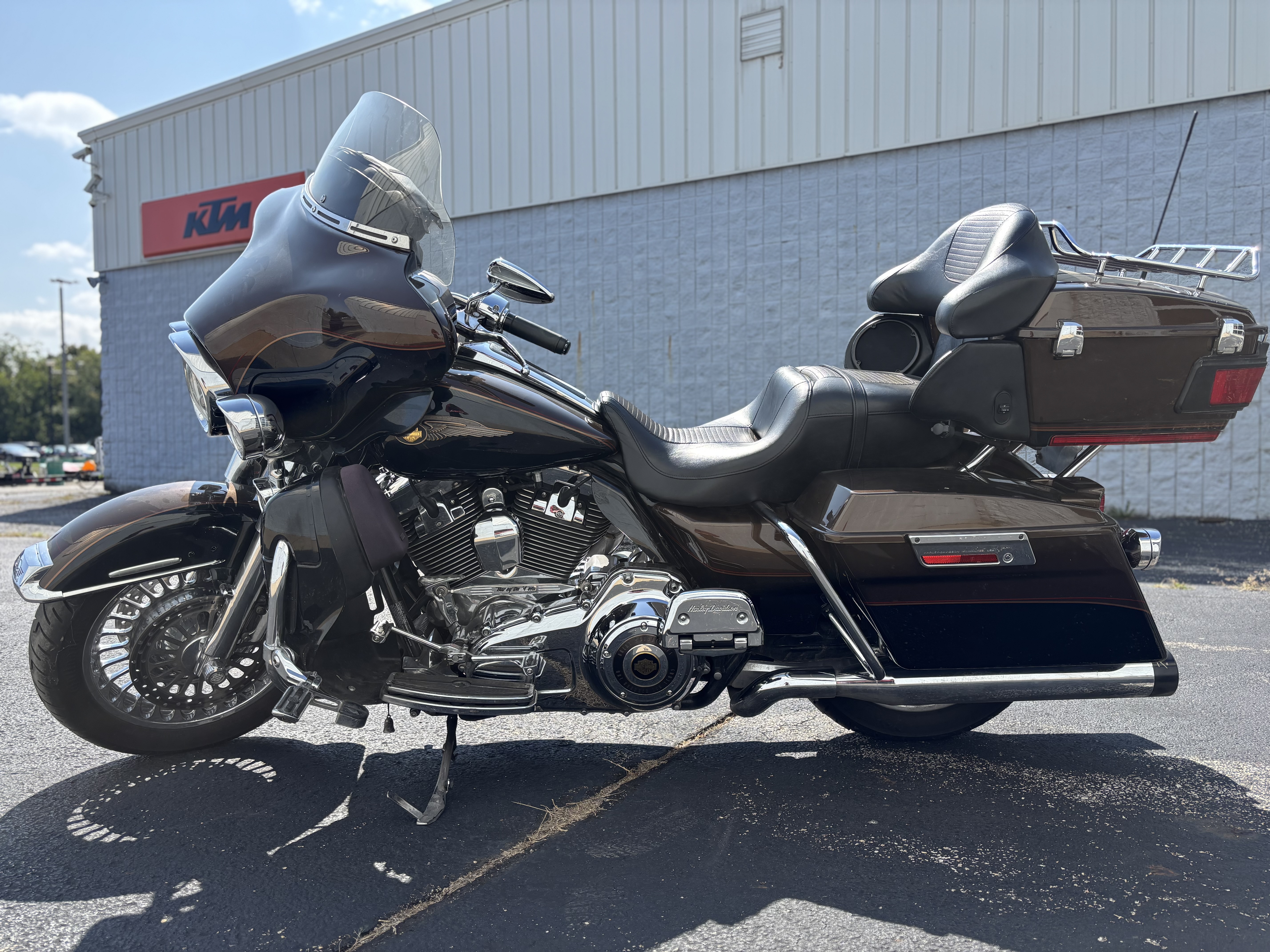 2013 Harley-Davidson® ELECTRA GLIDE ULTRA LIMITED 110TH ANN. ED. - Photo 8