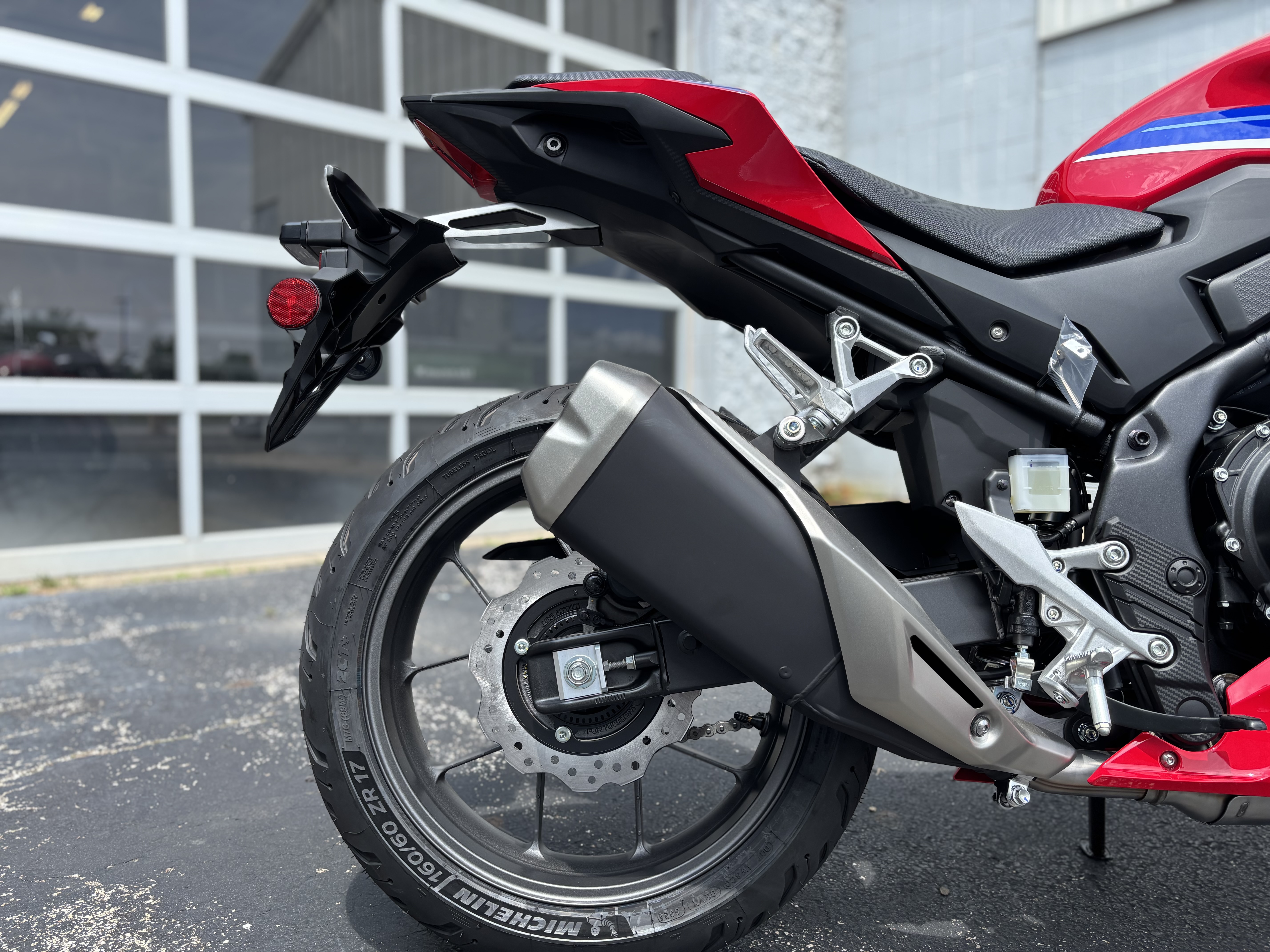 2025 Honda CBR500R ABS - Photo 5
