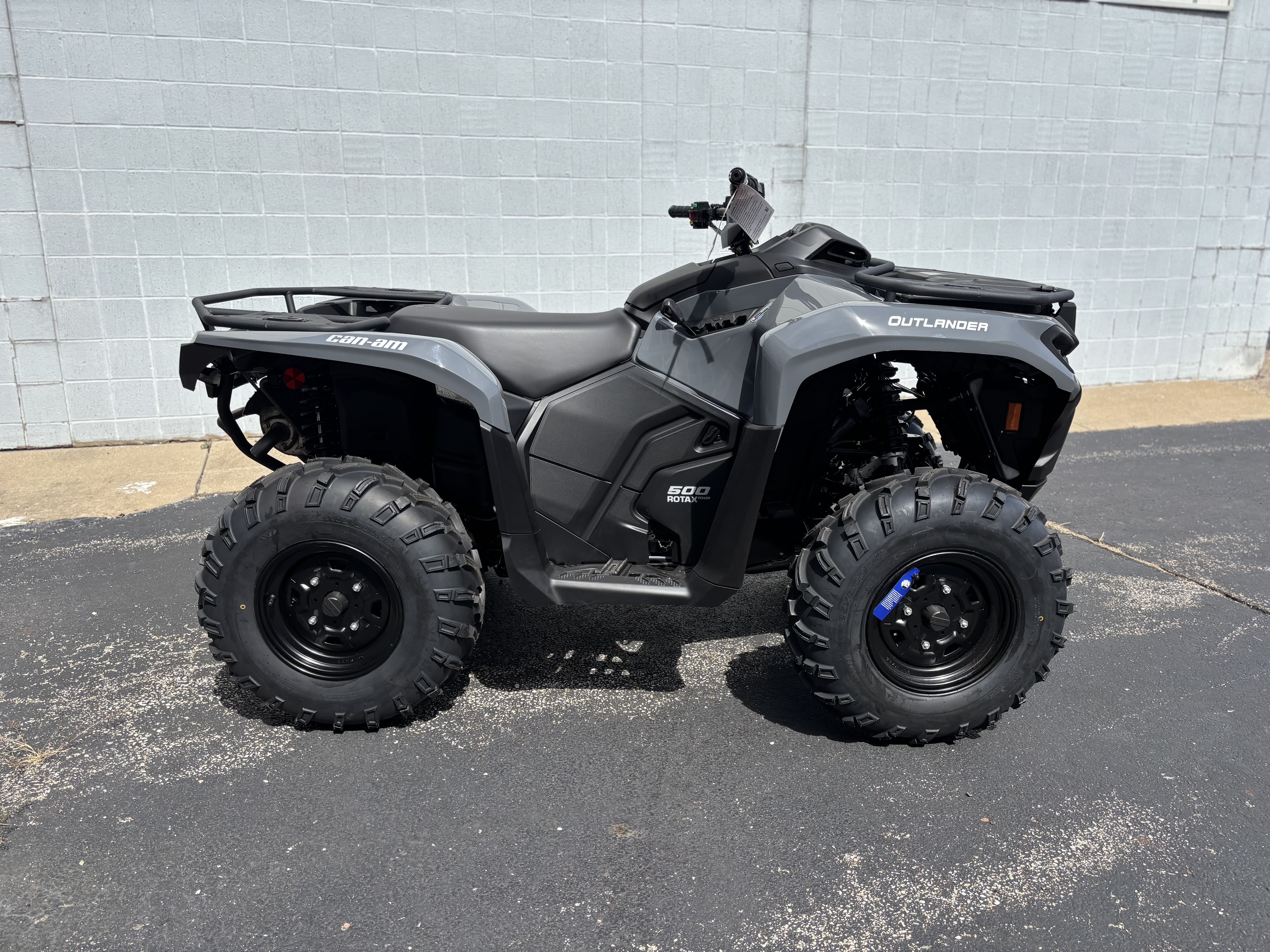 2025 Can-Am OUTLANDER DPS 500 - Photo 2