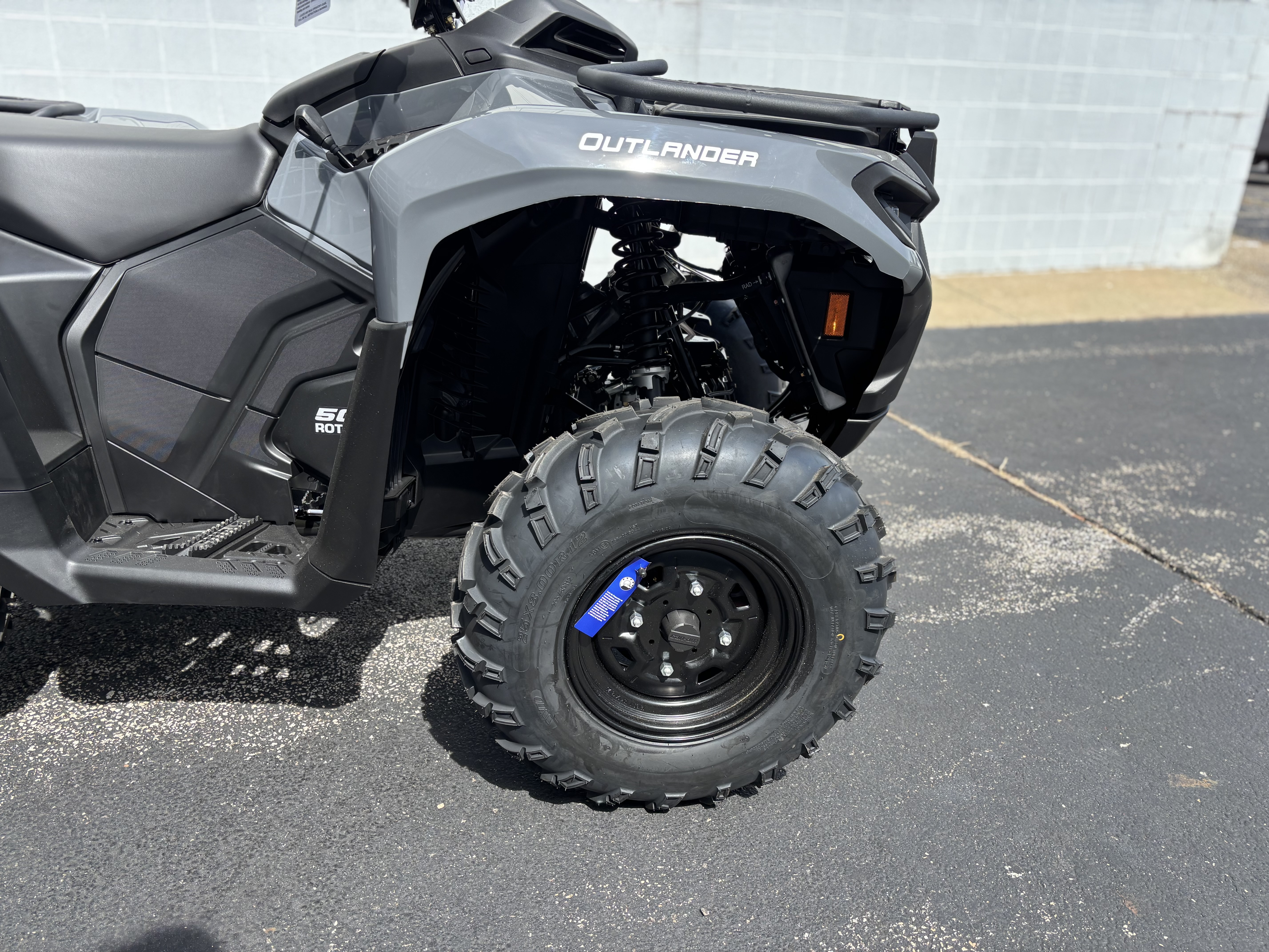 2025 Can-Am OUTLANDER DPS 500 - Photo 3