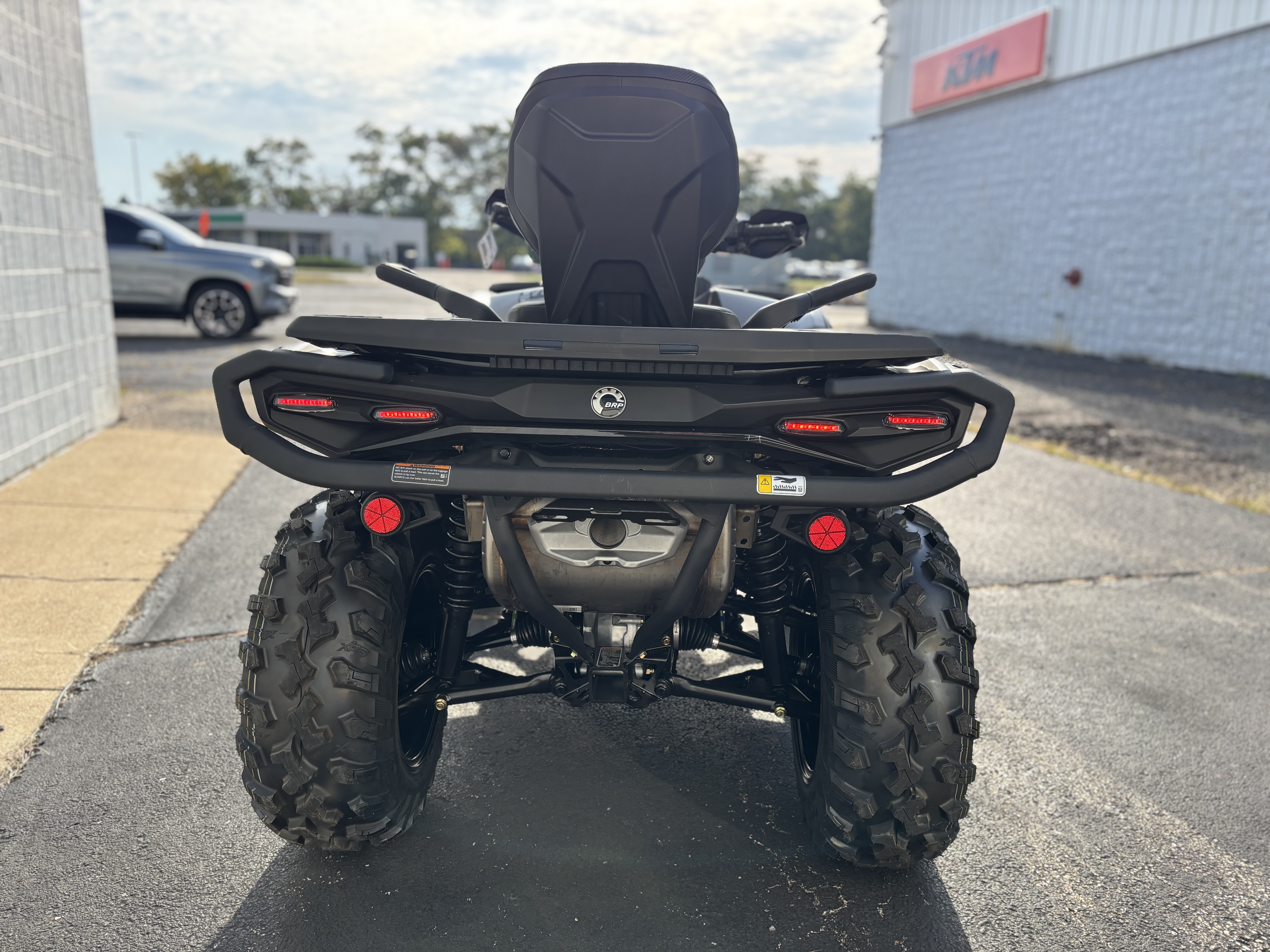 2026 Can-Am OUTLANDER MAX XT 850 - Photo 6