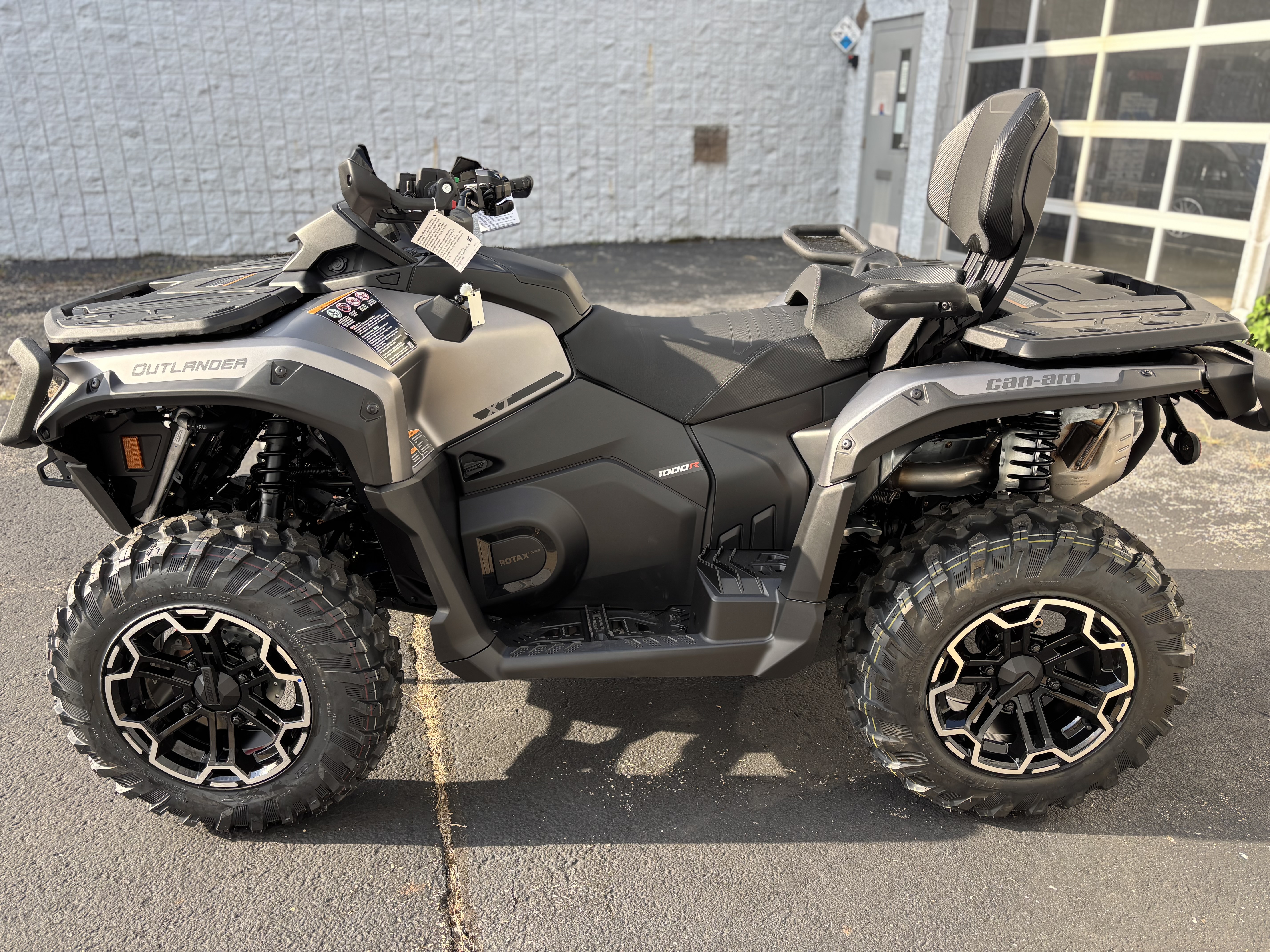 2026 Can-Am OUTLANDER MAX XT 850 - Photo 8
