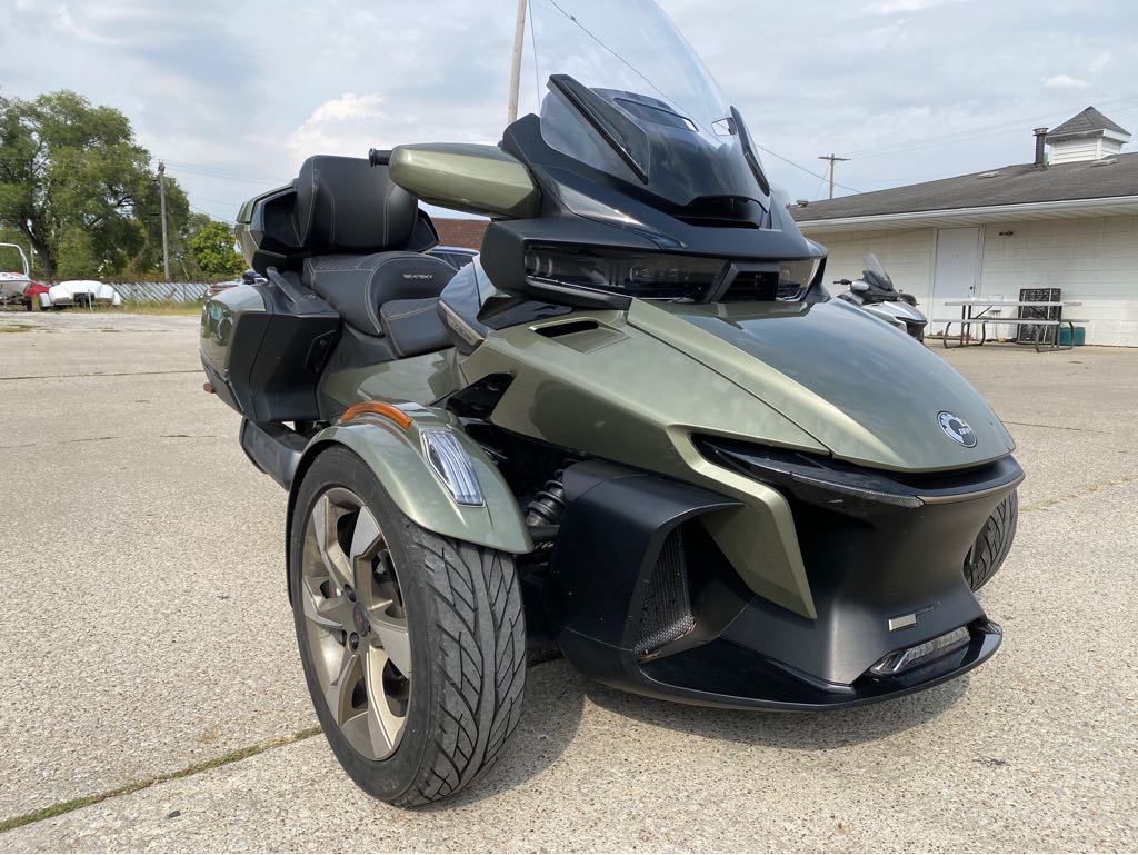 2021 Can-Am SPYDER RT LTD SEA TO SKY
