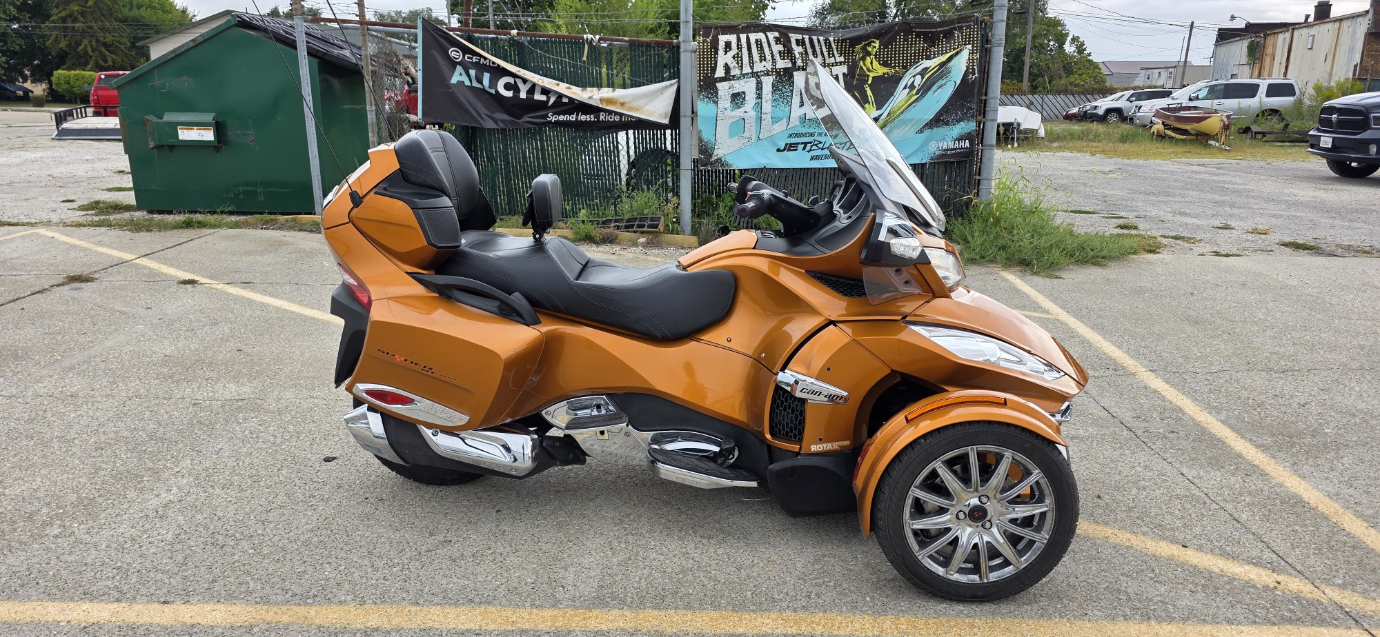 2014 Can-Am SPYDER RT LIMITED - Photo 3