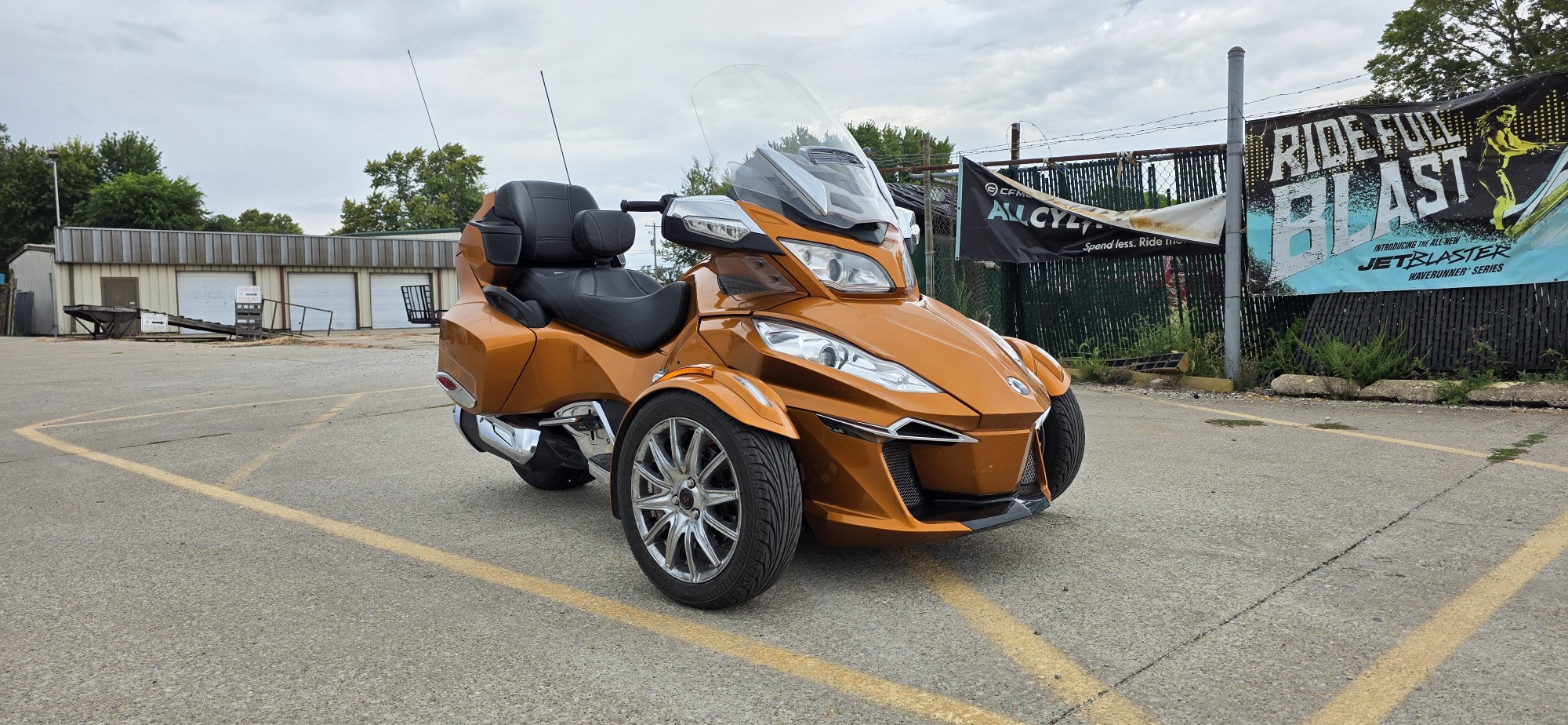 2014 Can-Am SPYDER RT LIMITED