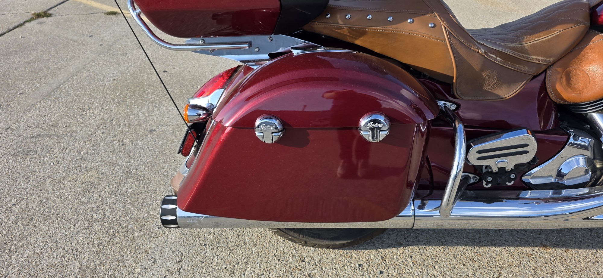 2019 Indian Motorcycle ROADMASTER, BURGUNDY METALLIC, - Photo 4