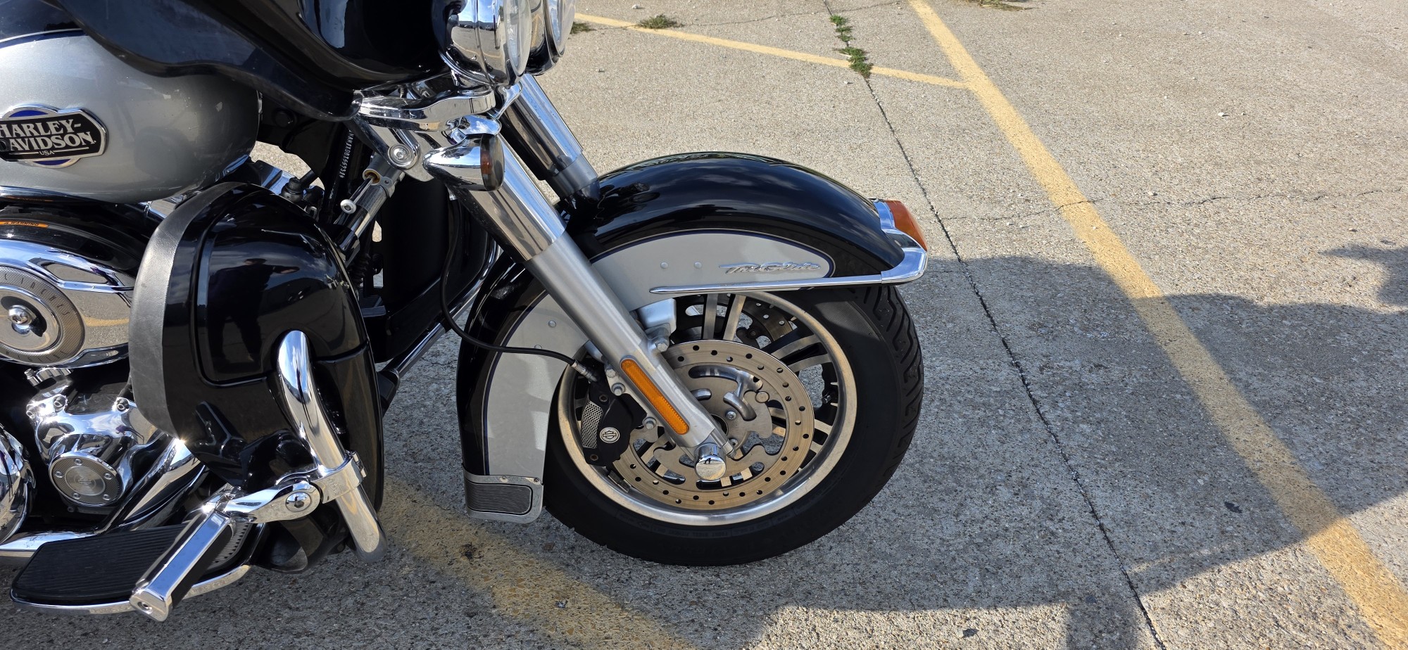 2013 Harley-Davidson® TRI GLIDE ULTRA CLASSIC - Photo 2