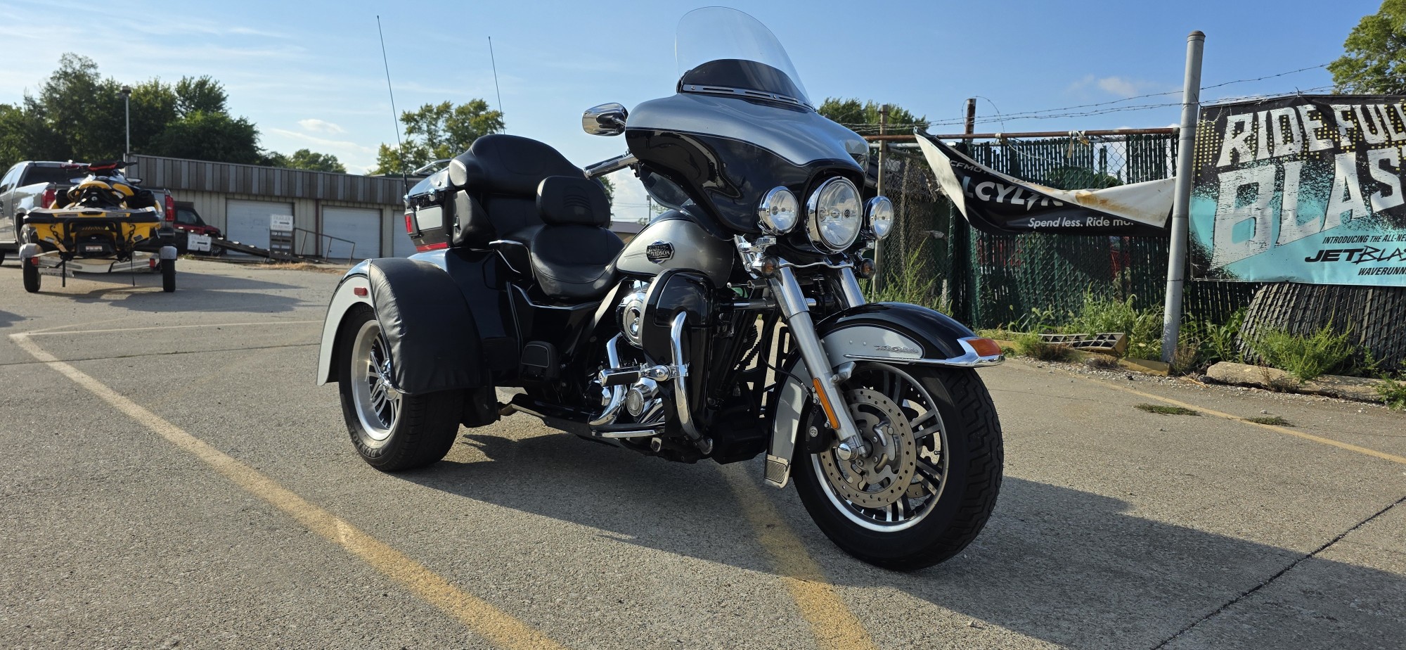 2013 Harley-Davidson® TRI GLIDE ULTRA CLASSIC - Photo 9