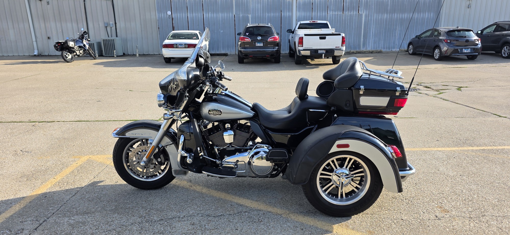 2013 Harley-Davidson® TRI GLIDE ULTRA CLASSIC - Photo 5