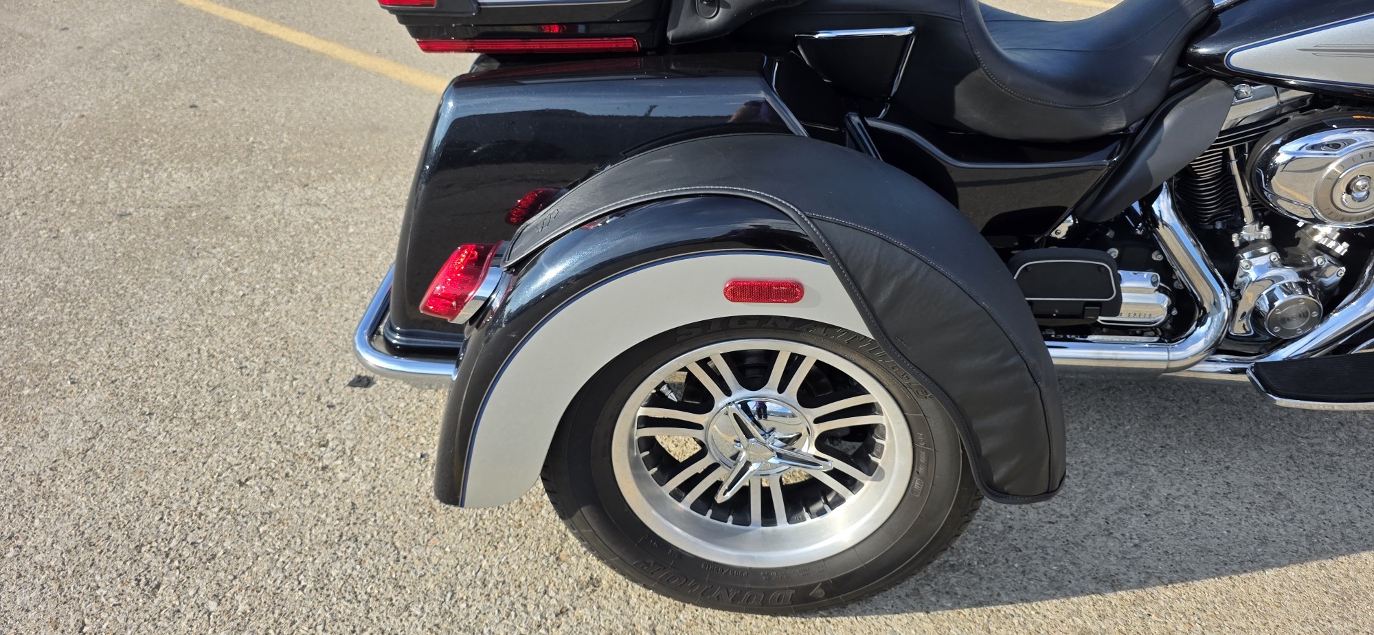 2013 Harley-Davidson® TRI GLIDE ULTRA CLASSIC - Photo 6