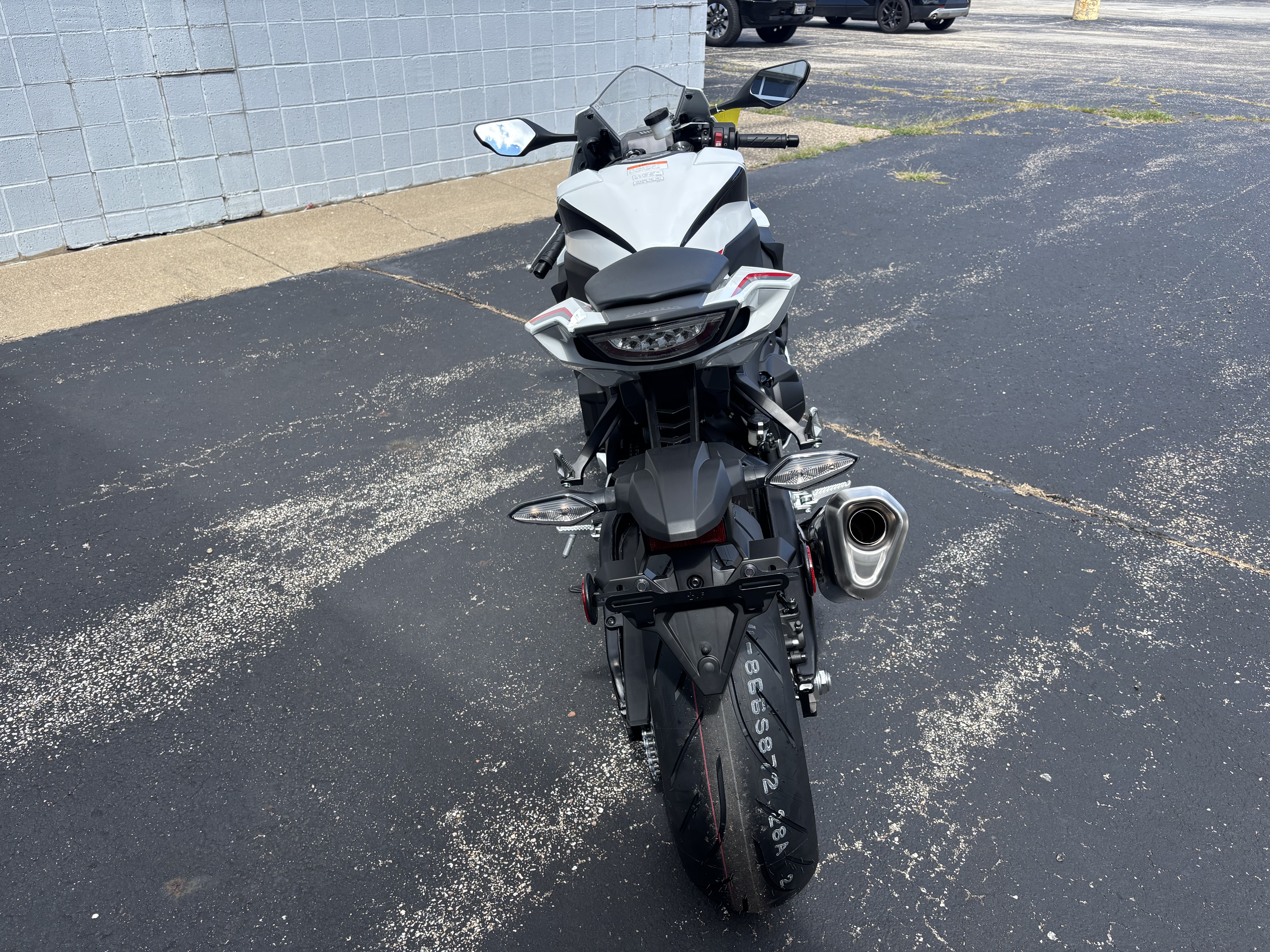 2026 Honda CBR1000RR - Photo 6