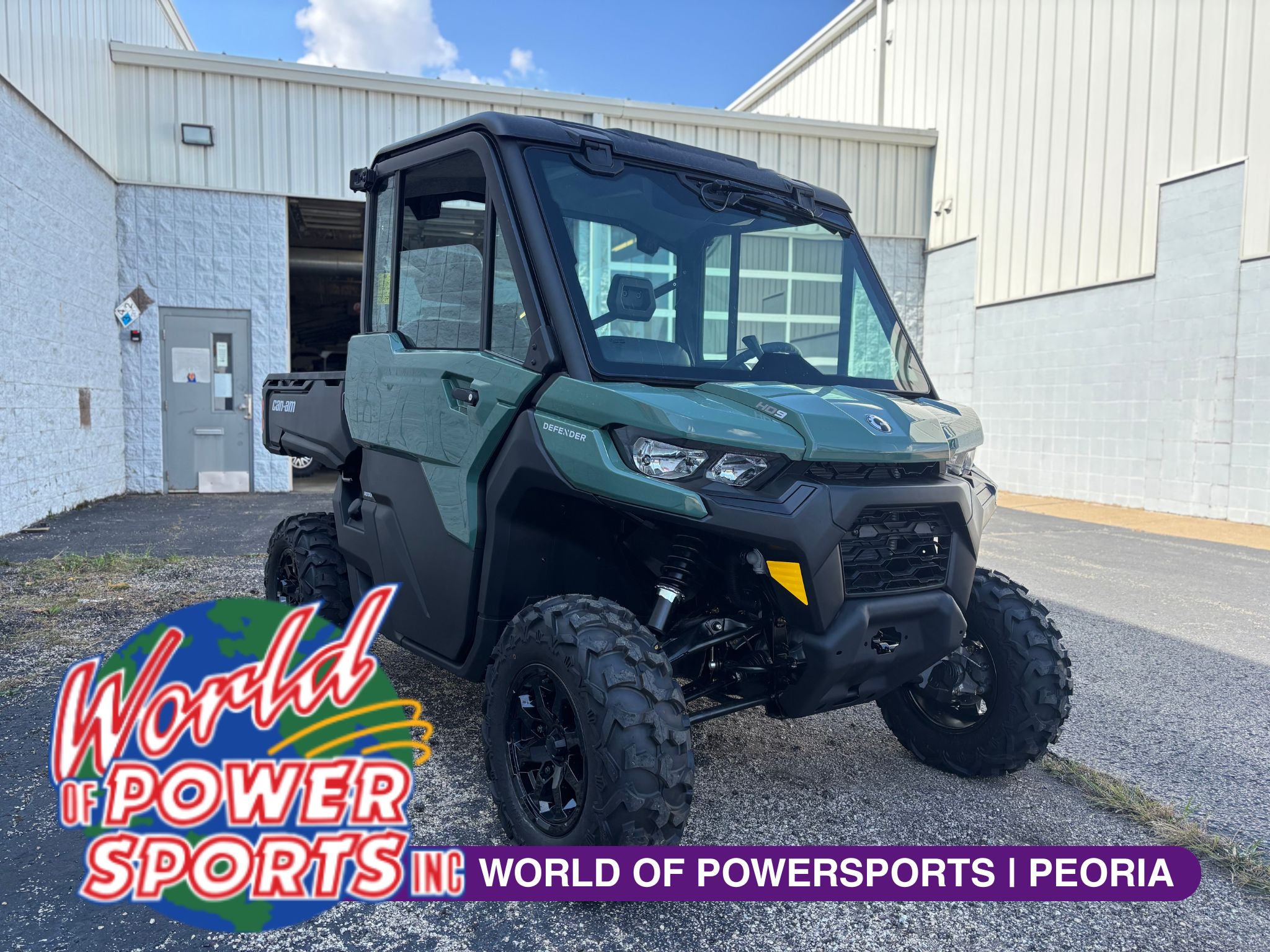 2026 Can-Am DEFENDER DPS CAB HD9