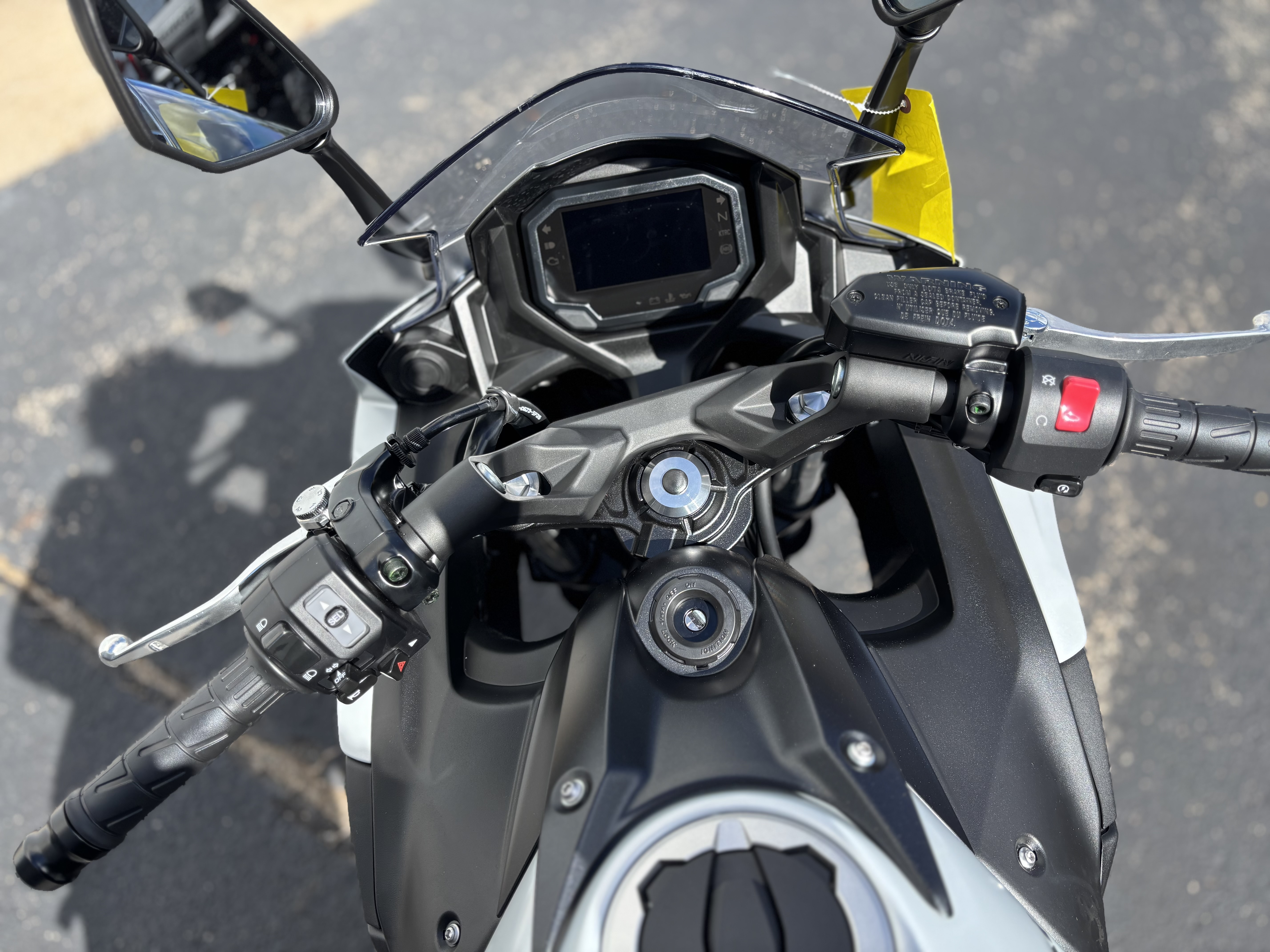 2026 Kawasaki NINJA 650 - Photo 11