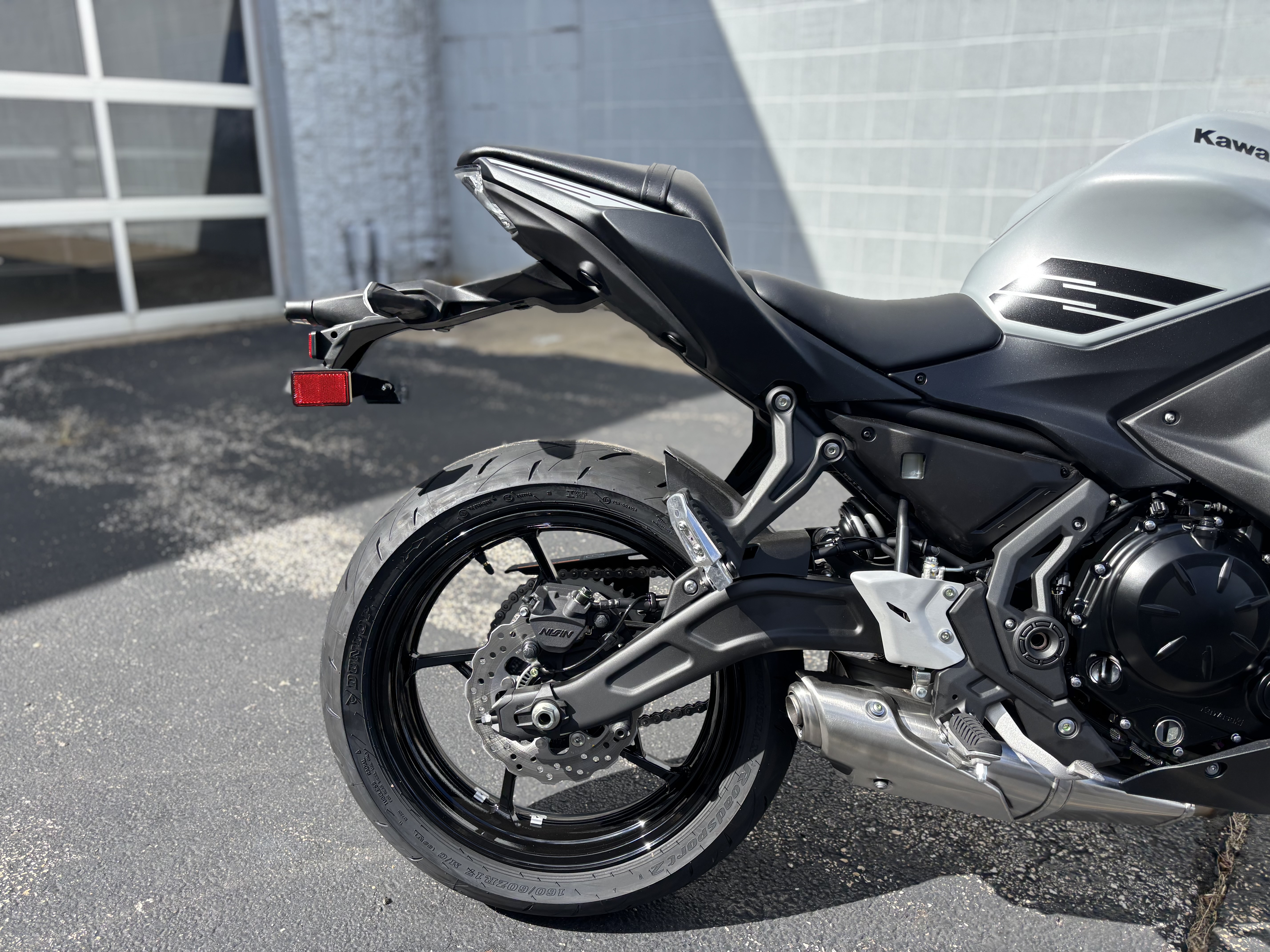 2026 Kawasaki NINJA 650 - Photo 5