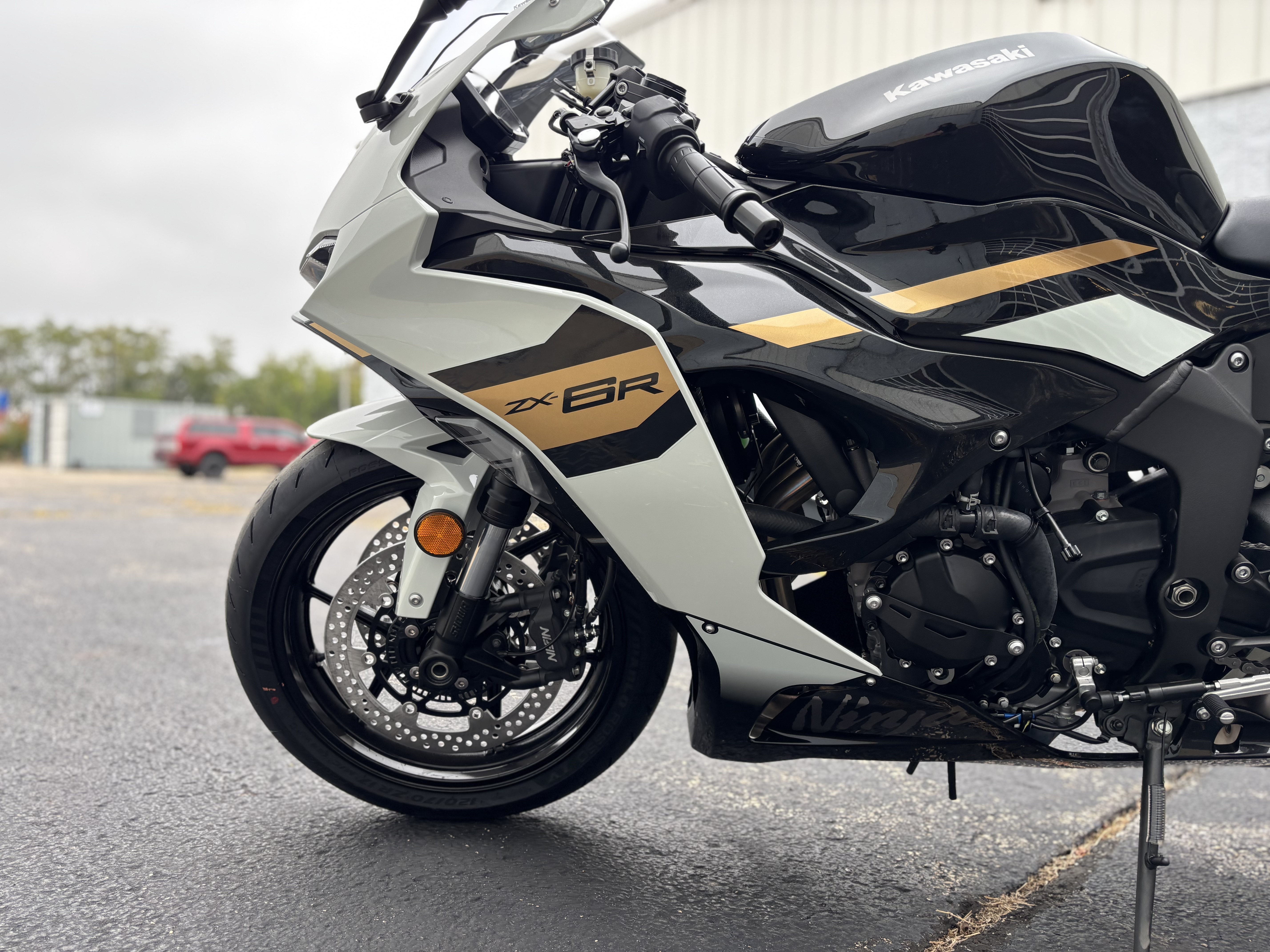 2026 Kawasaki NINJA ZX-6R - Photo 9