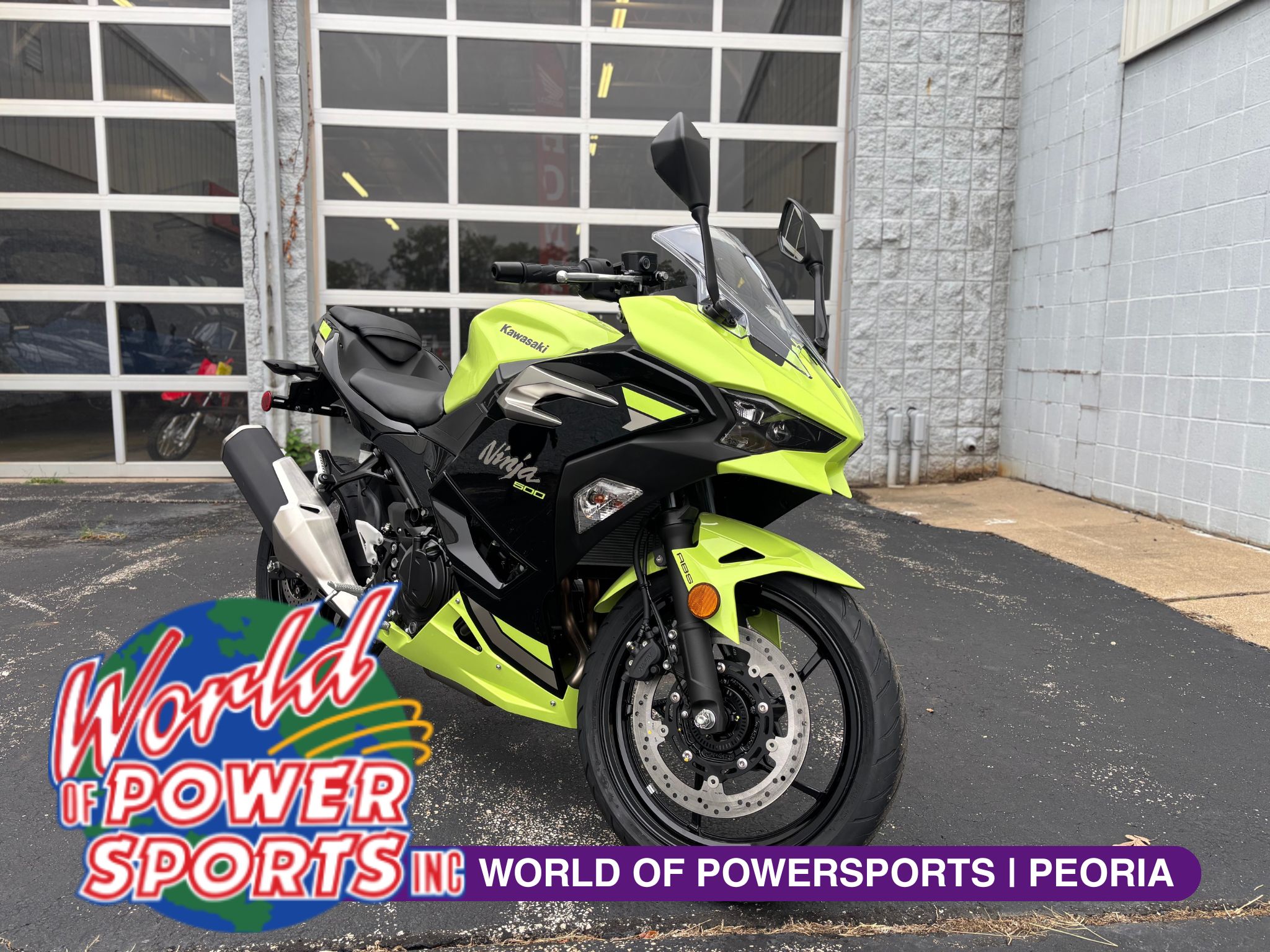 New MOTORCYCLE World of Powersports Inc.