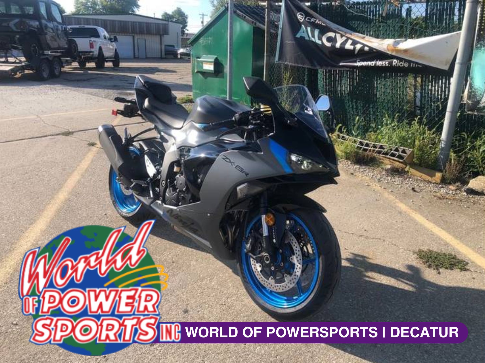 STREET/SPORT from Carry-On and Kawasaki