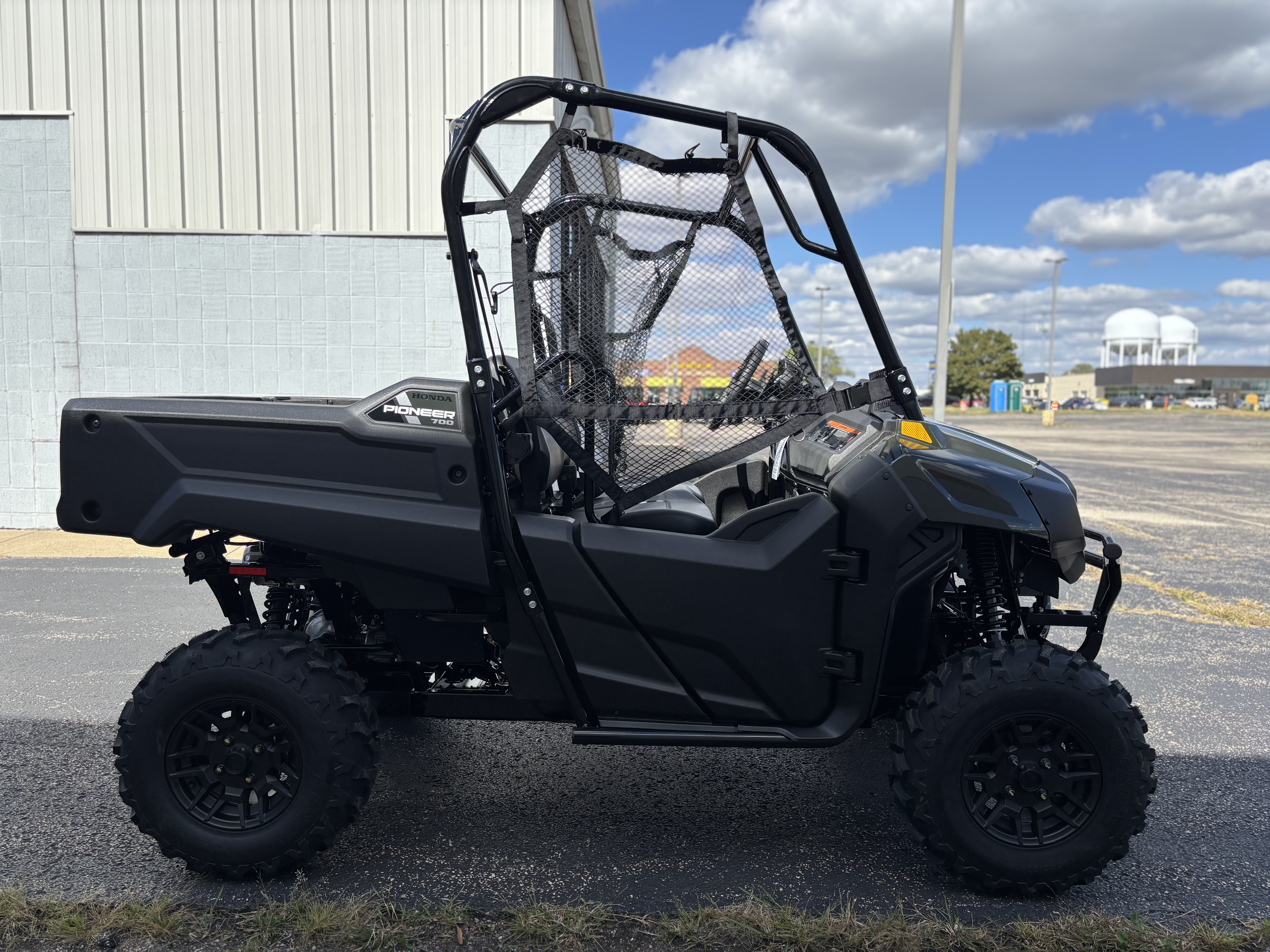 2026 Honda PIONEER 700 DELUXE - Photo 2
