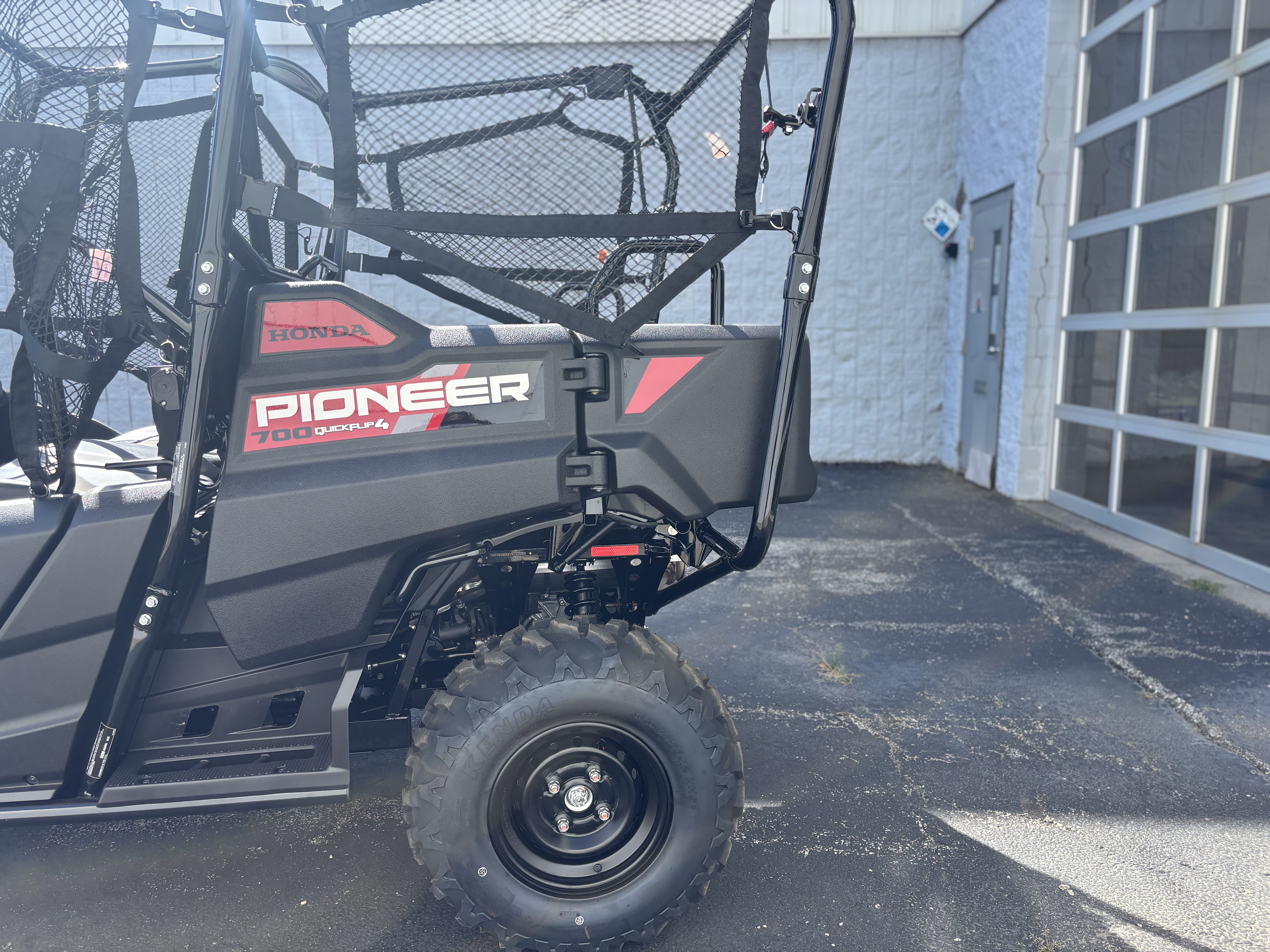 2026 Honda PIONEER 700-4 - Photo 10