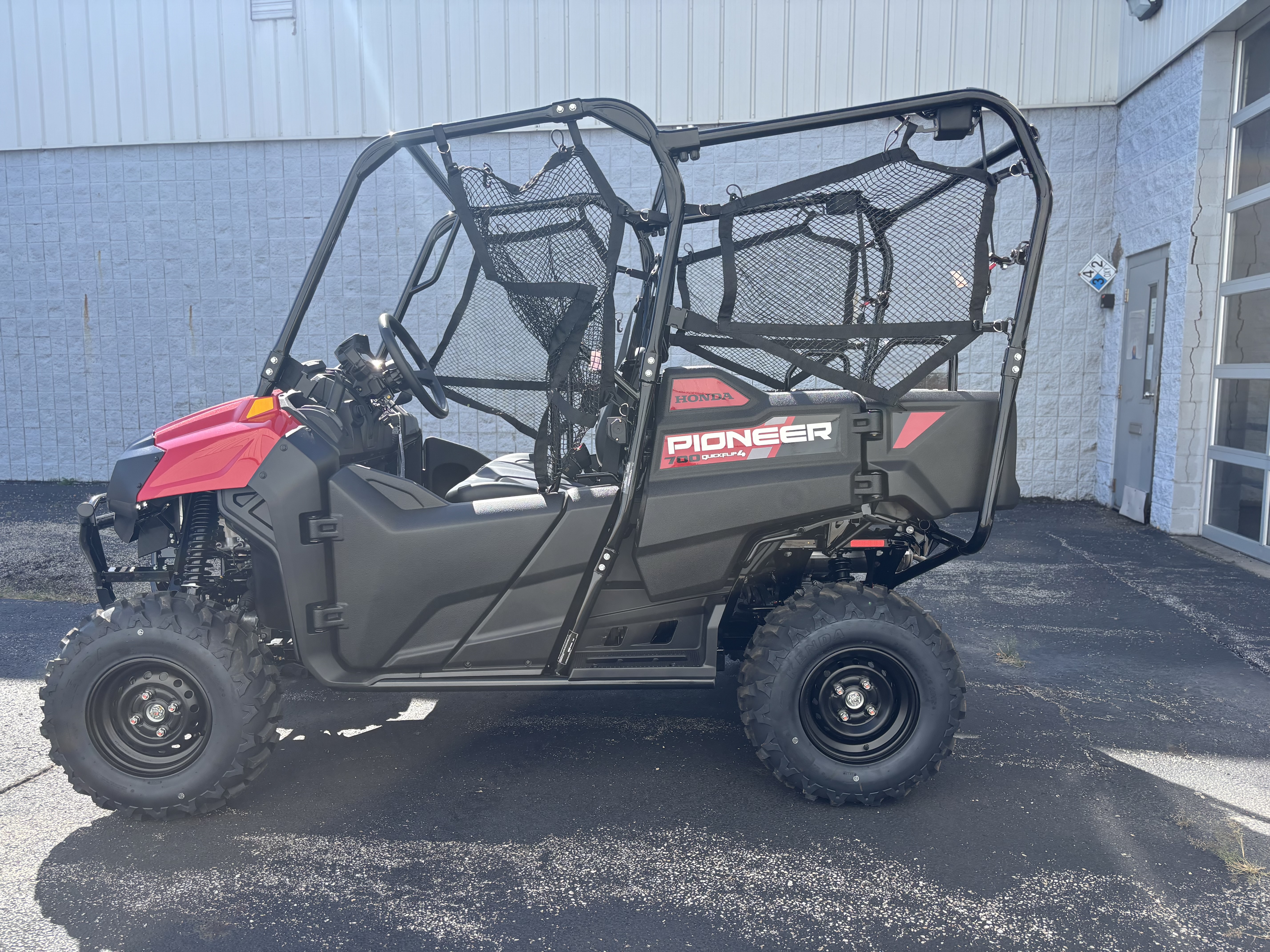 2026 Honda PIONEER 700-4 - Photo 7