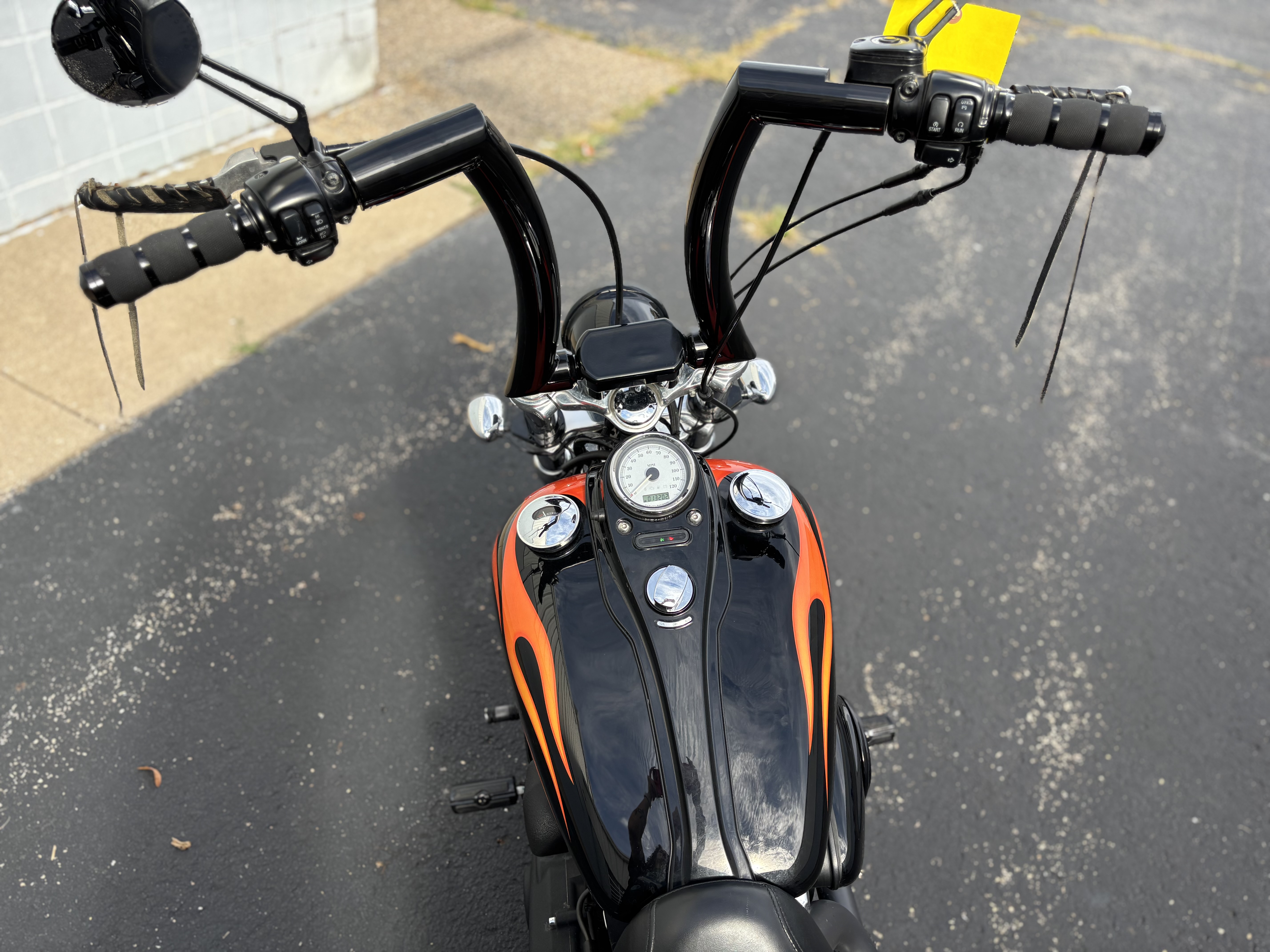 2010 Harley-Davidson® DYNA WIDE GLIDE - Photo 7