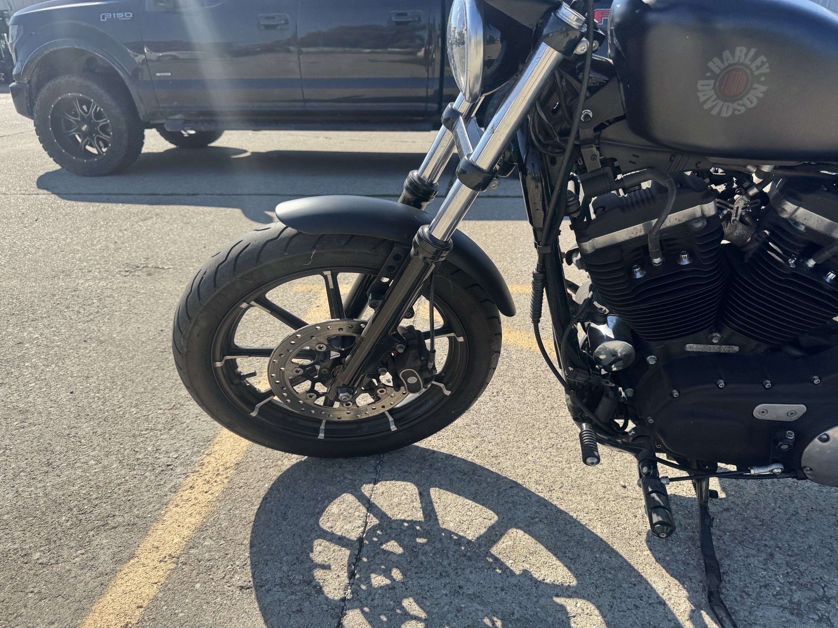 2019 Harley-Davidson® SPORTSTER IRON 883 - Photo 10