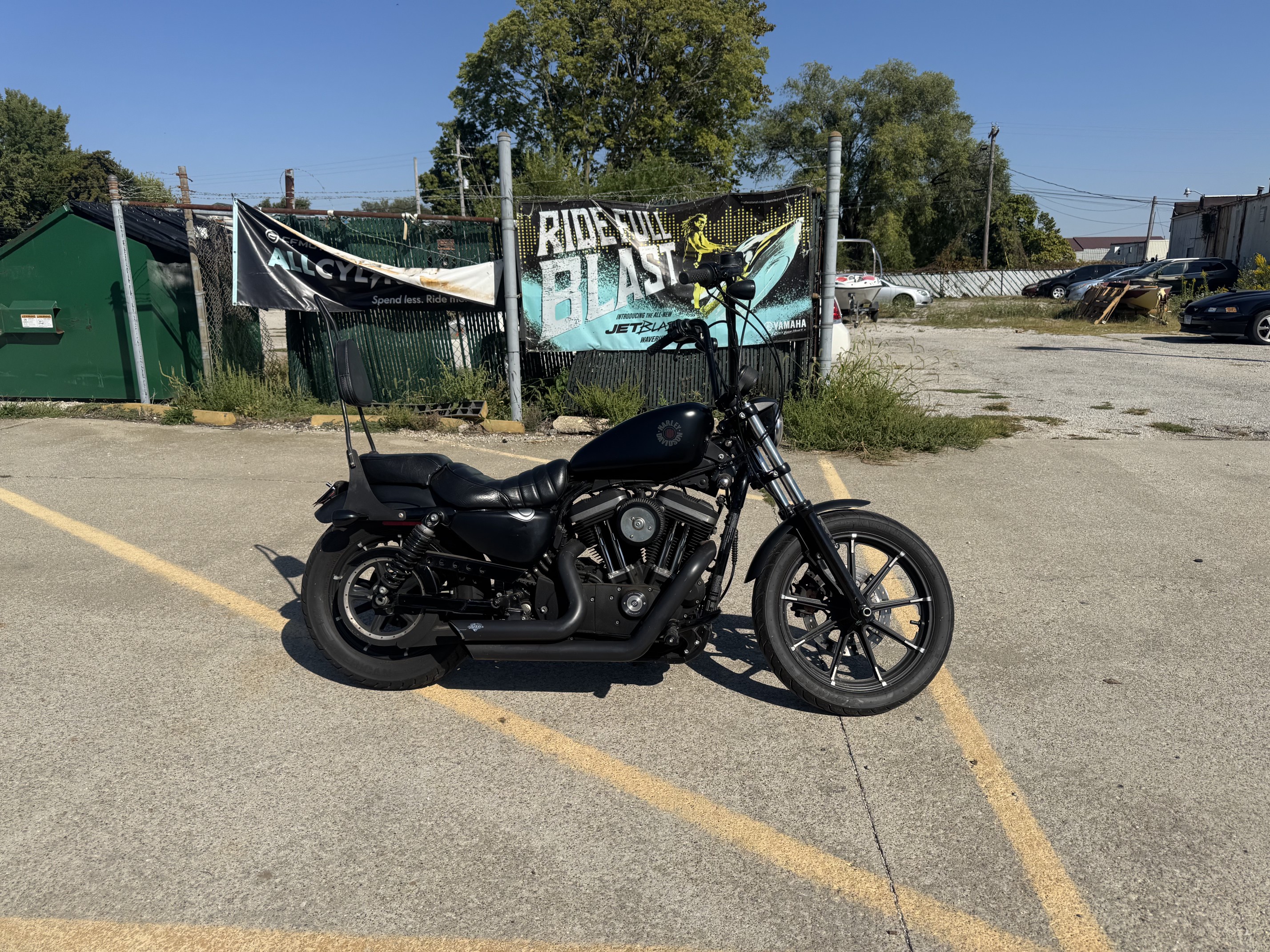 2019 Harley-Davidson® SPORTSTER IRON 883