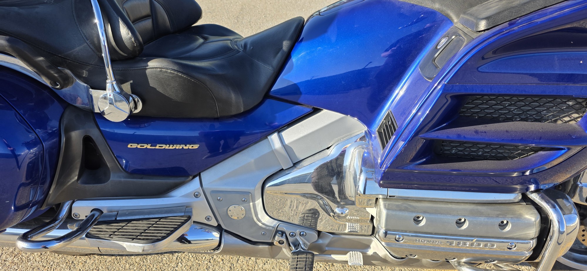 2001 Honda GOLDWING 1800 - Photo 3