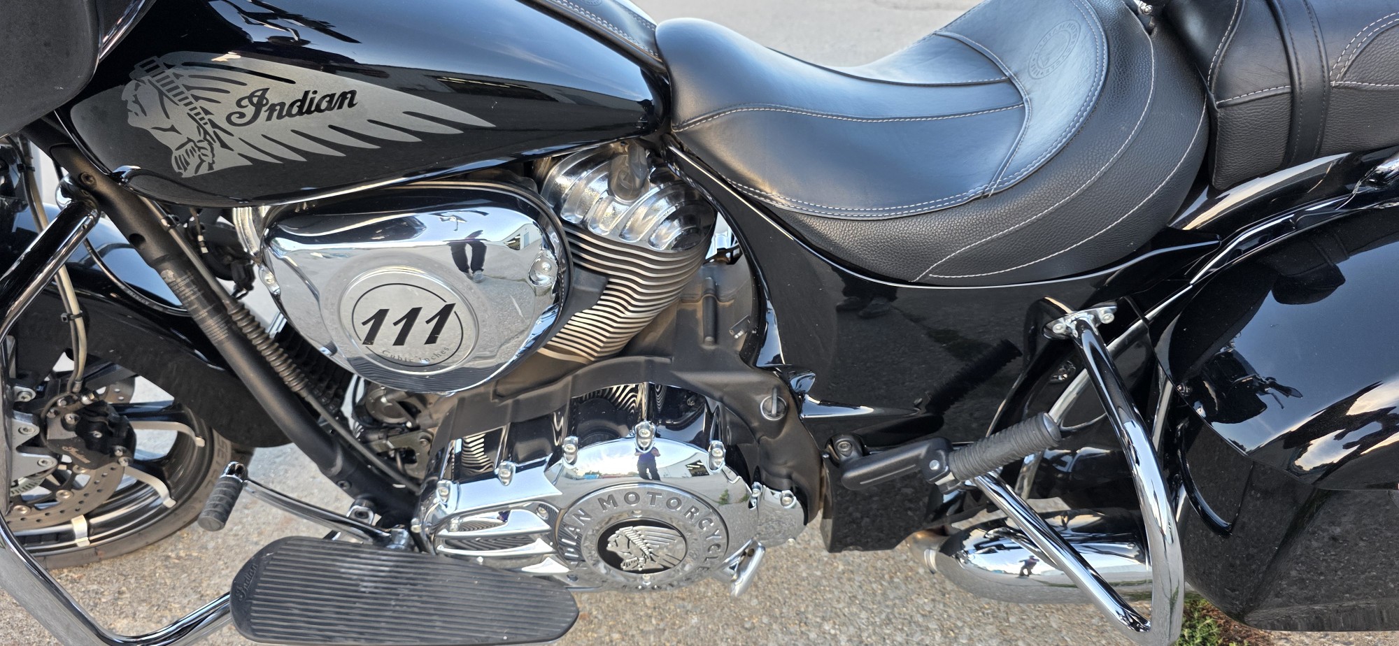 2018 Indian Motorcycle CHIEFTAIN LIMITED, THNDR BLK PRL, 49ST Limited - Photo 4
