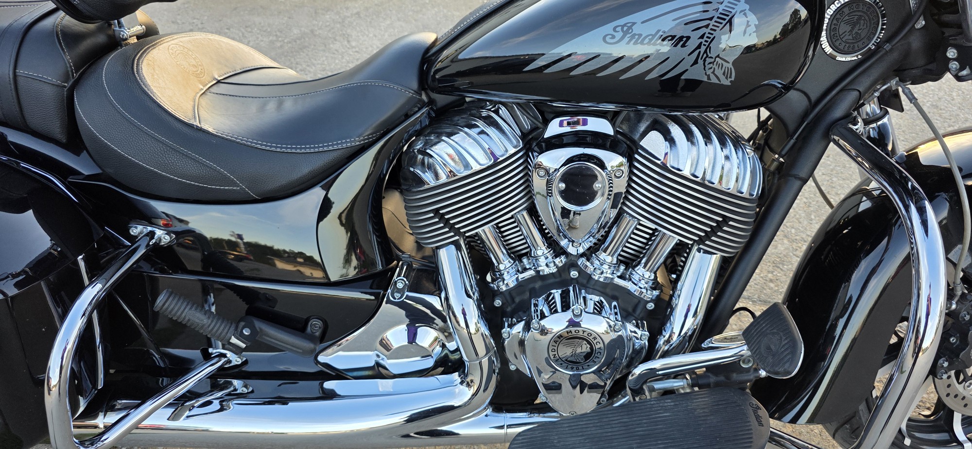2018 Indian Motorcycle CHIEFTAIN LIMITED, THNDR BLK PRL, 49ST Limited - Photo 9