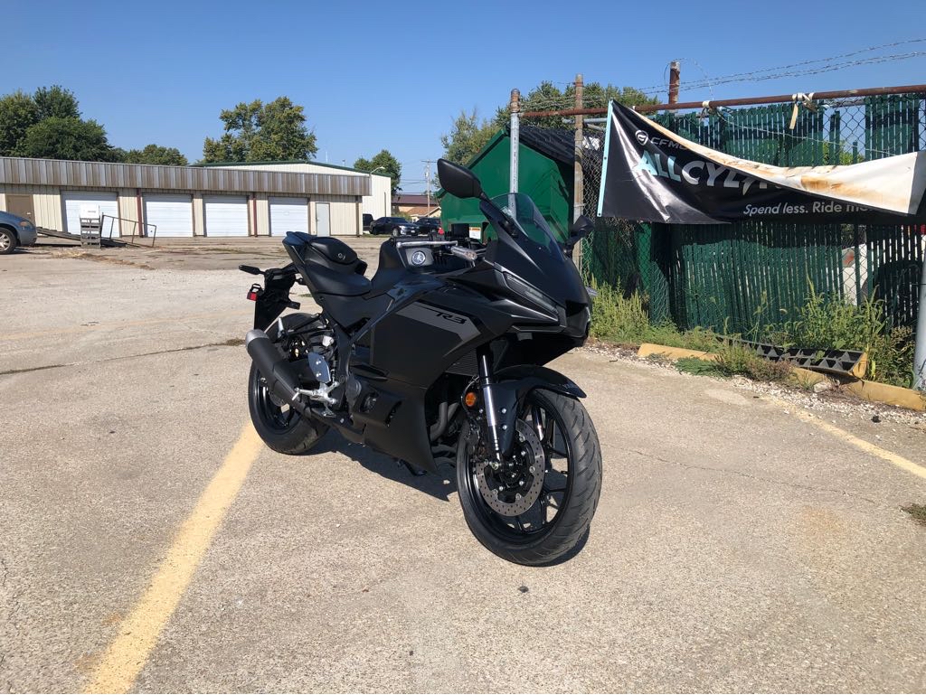 2025 Yamaha YZF R3
