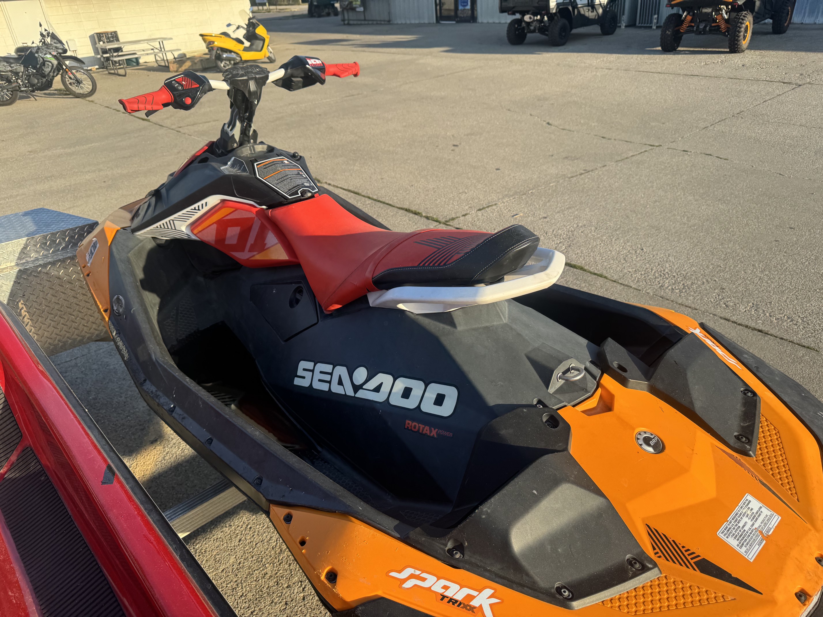 2018 Sea-Doo SPARK 2UP TRIXX - Photo 2
