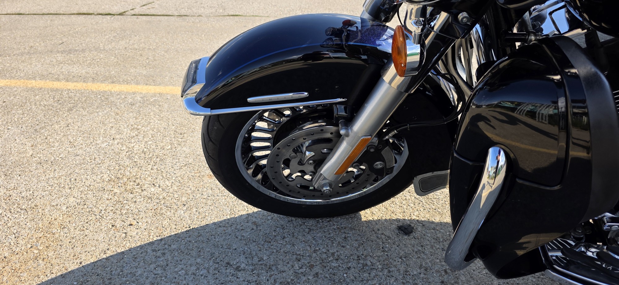 2013 Harley-Davidson® ULTRA CLASSIC LIMITED - Photo 3